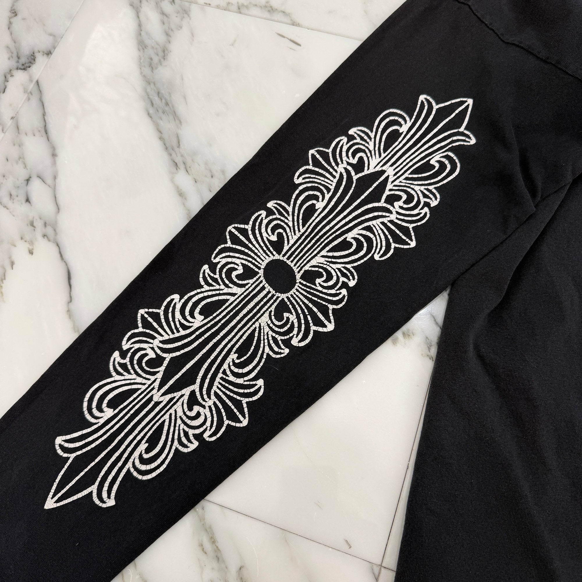 CHROME HEARTS Paris Limited Floral Cross 18 Avenue Long Sleeve Tee Size L クロムハーツ パリ限定 フローラルクロス 18アヴェニュー ロングスリーブ Tシャツ サイズL