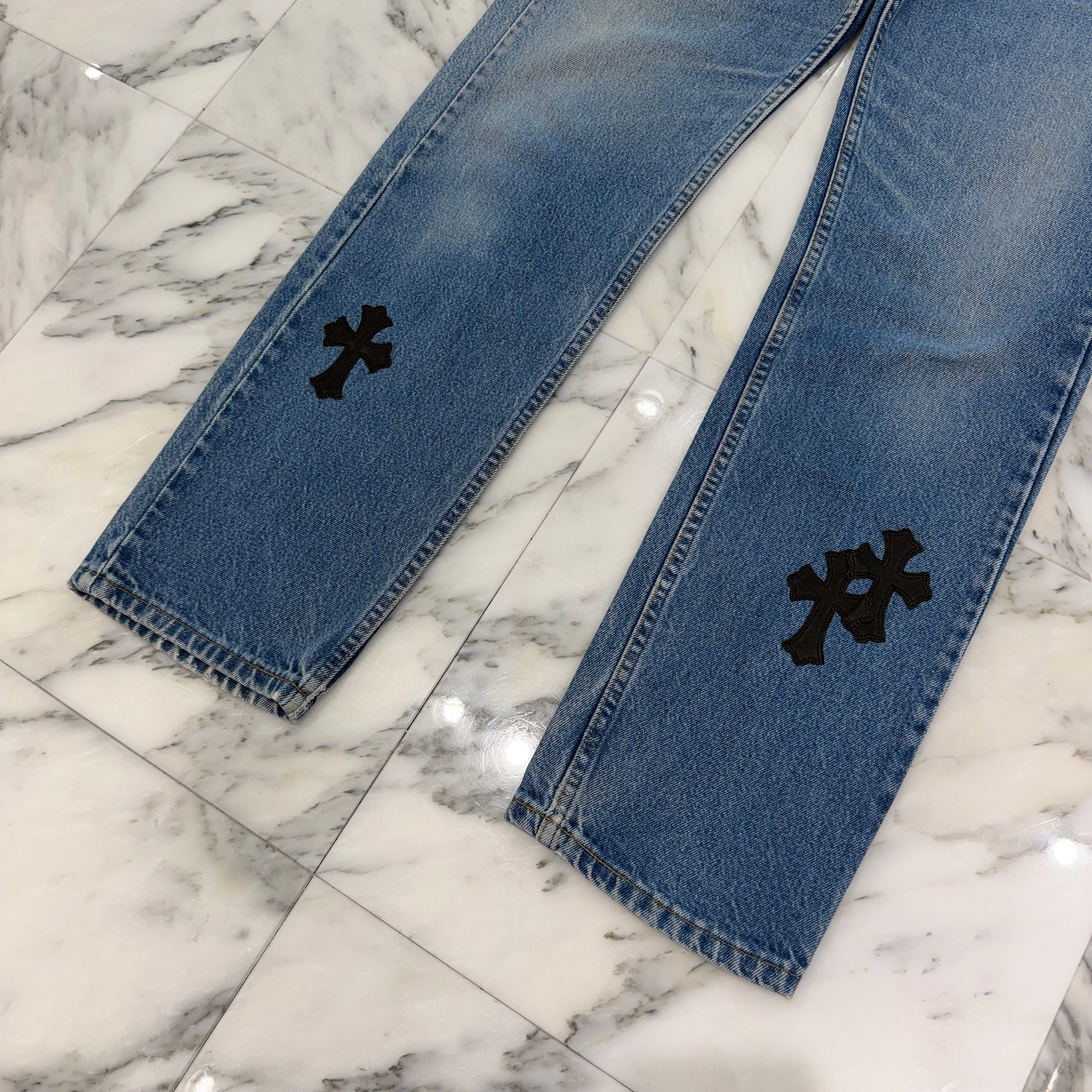 CHROME HEARTS × Levi's 505 VNTG Cemetery Leather Cross Patch Denim Pants Size 33 クロムハーツ × リーバイス 505 ヴィンテージ セメタリーレザークロスパッチ デニムパンツ サイズ33
