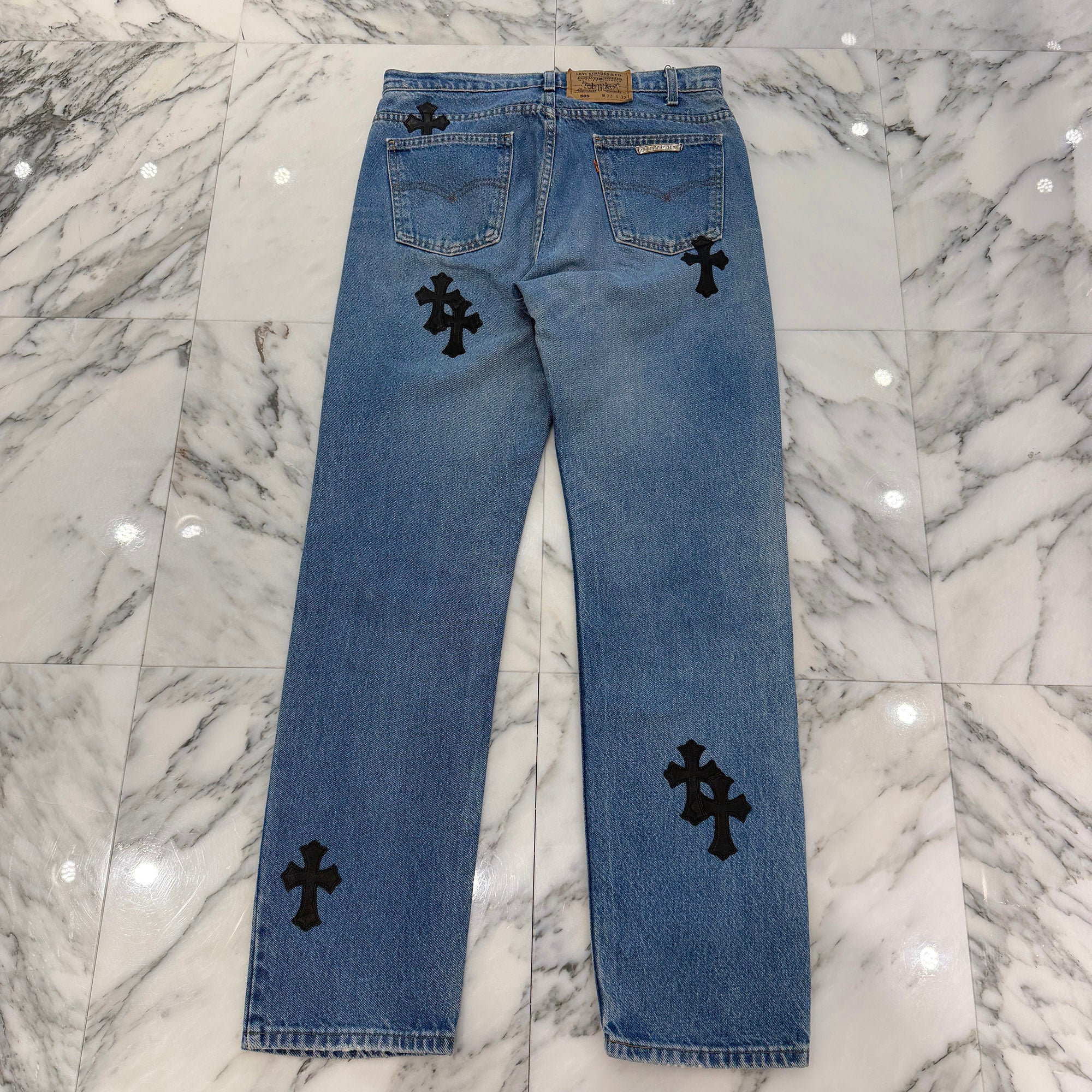 CHROME HEARTS × Levi's 505 VNTG Cemetery Leather Cross Patch Denim Pants Size 33 クロムハーツ × リーバイス 505 ヴィンテージ セメタリーレザークロスパッチ デニムパンツ サイズ33