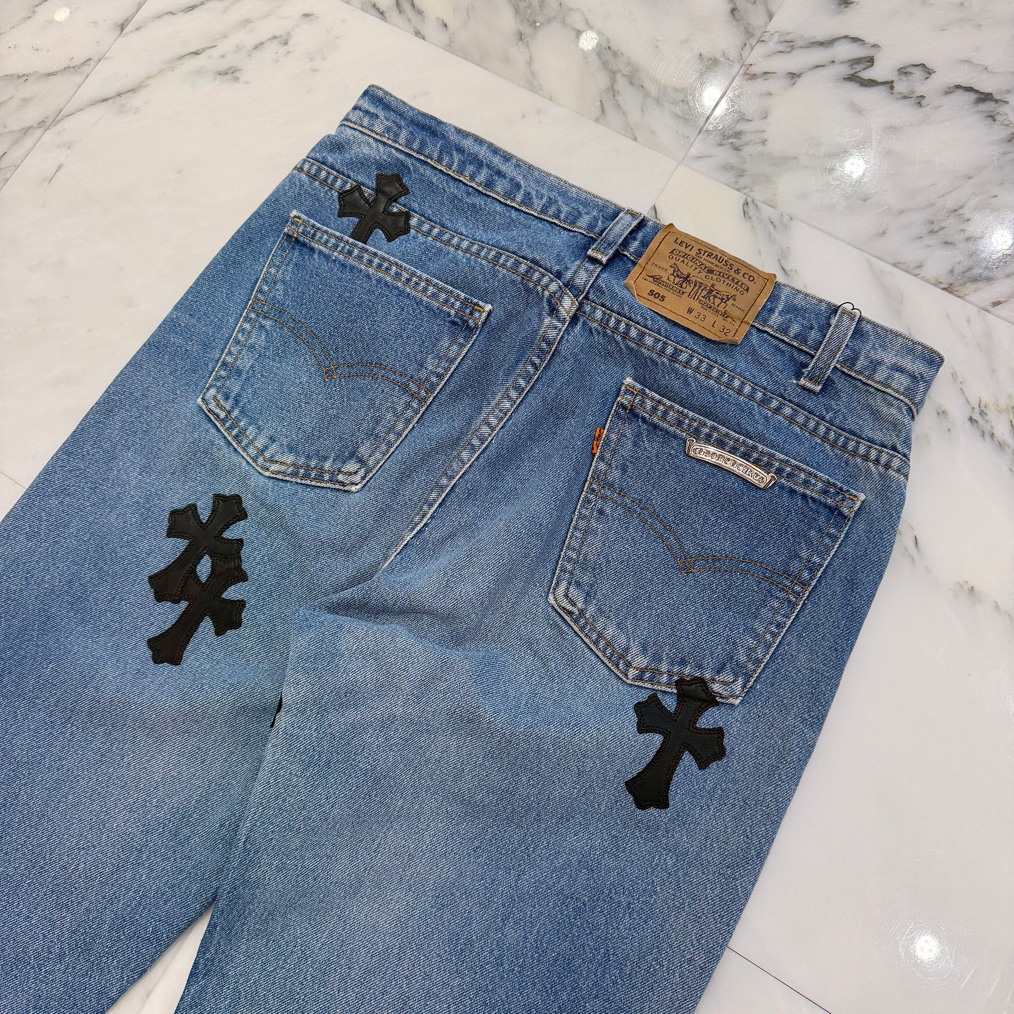 CHROME HEARTS × Levi's 505 VNTG Cemetery Leather Cross Patch Denim Pants Size 33 クロムハーツ × リーバイス 505 ヴィンテージ セメタリーレザークロスパッチ デニムパンツ サイズ33