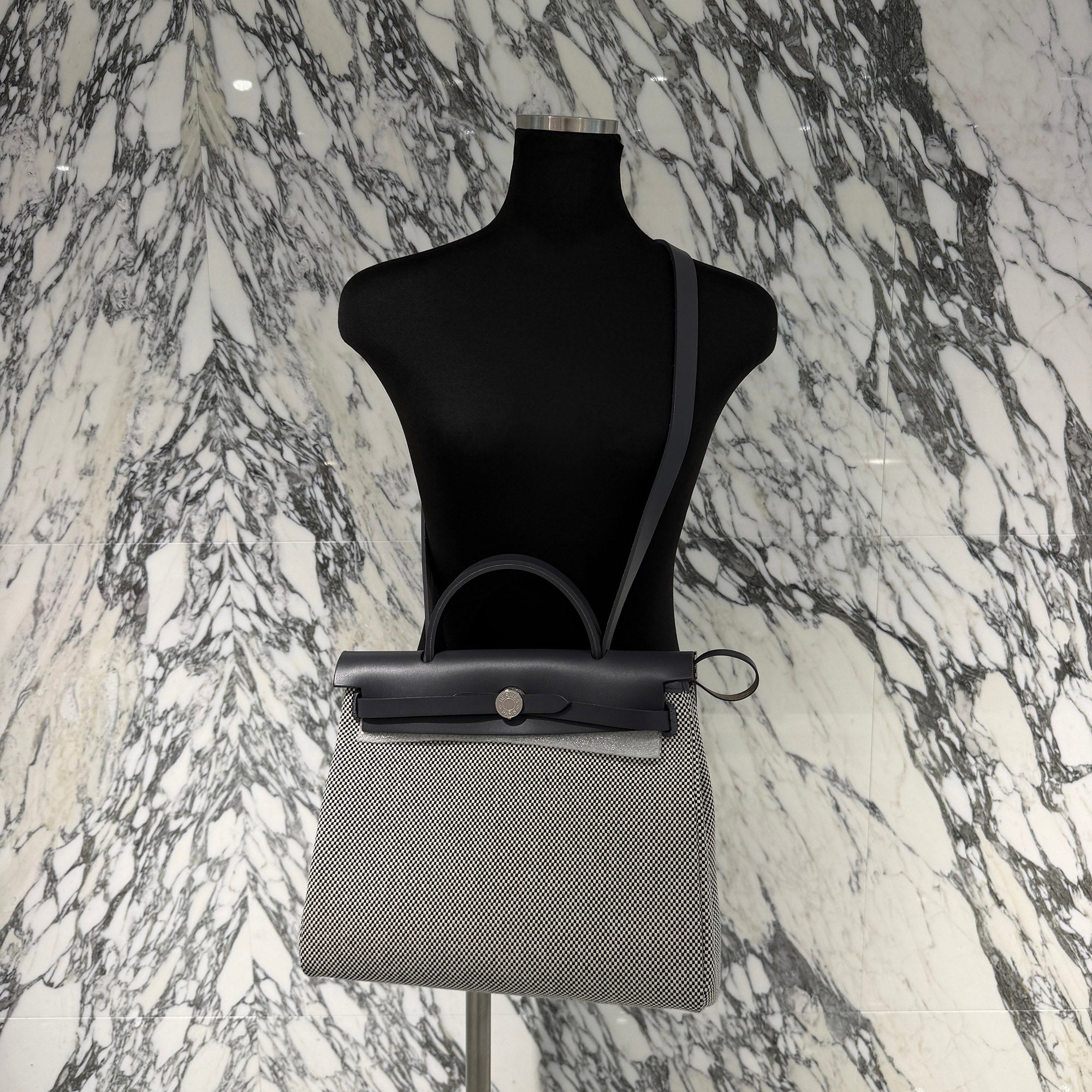 HERMES Herbag Zip 31 Hand Bag "Ecru/Ardoise" G刻印 エルメス エールバッグ・ジップ 31 "エクリュ/アルドワーズ" G刻印