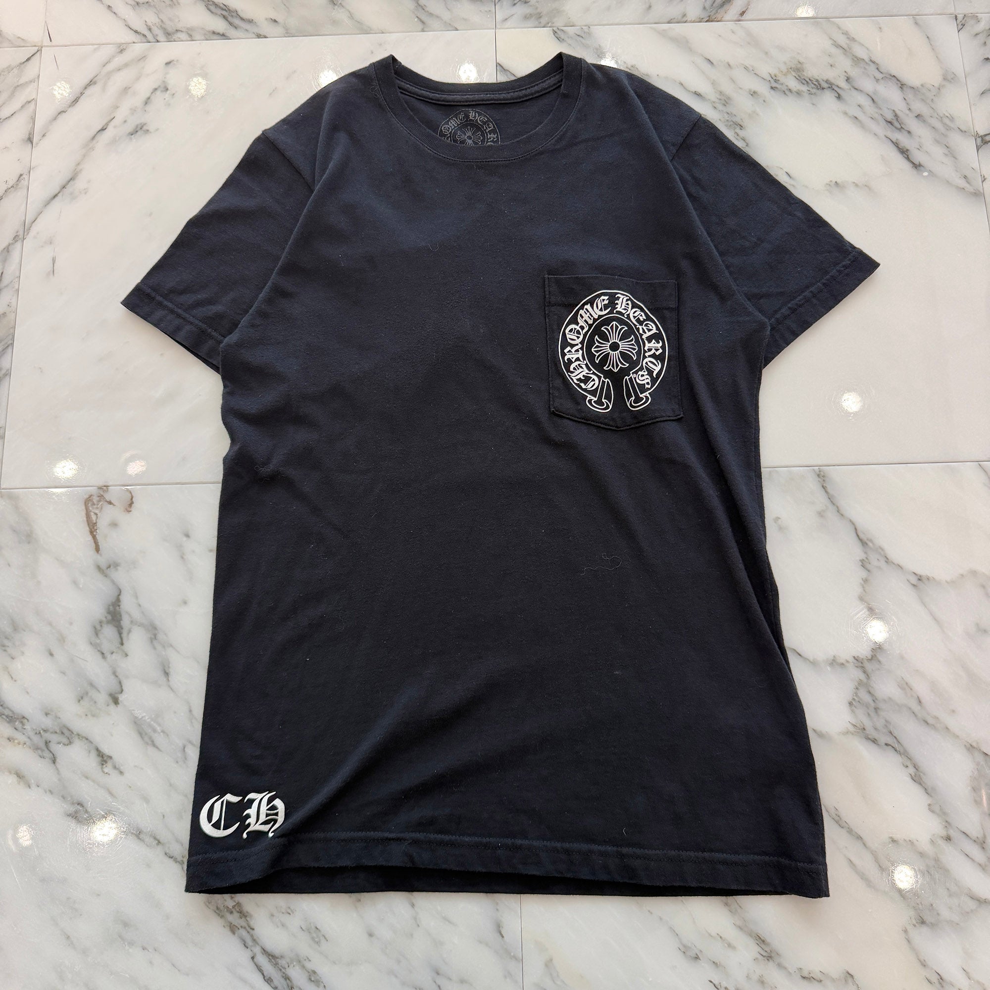 CHROME HEARTS × THE HEROES PROJECT Horseshoe Pocket Tee Size S クロムハーツ×ザヒーローズプロジェクト ホースシューポケットTシャツ サイズS