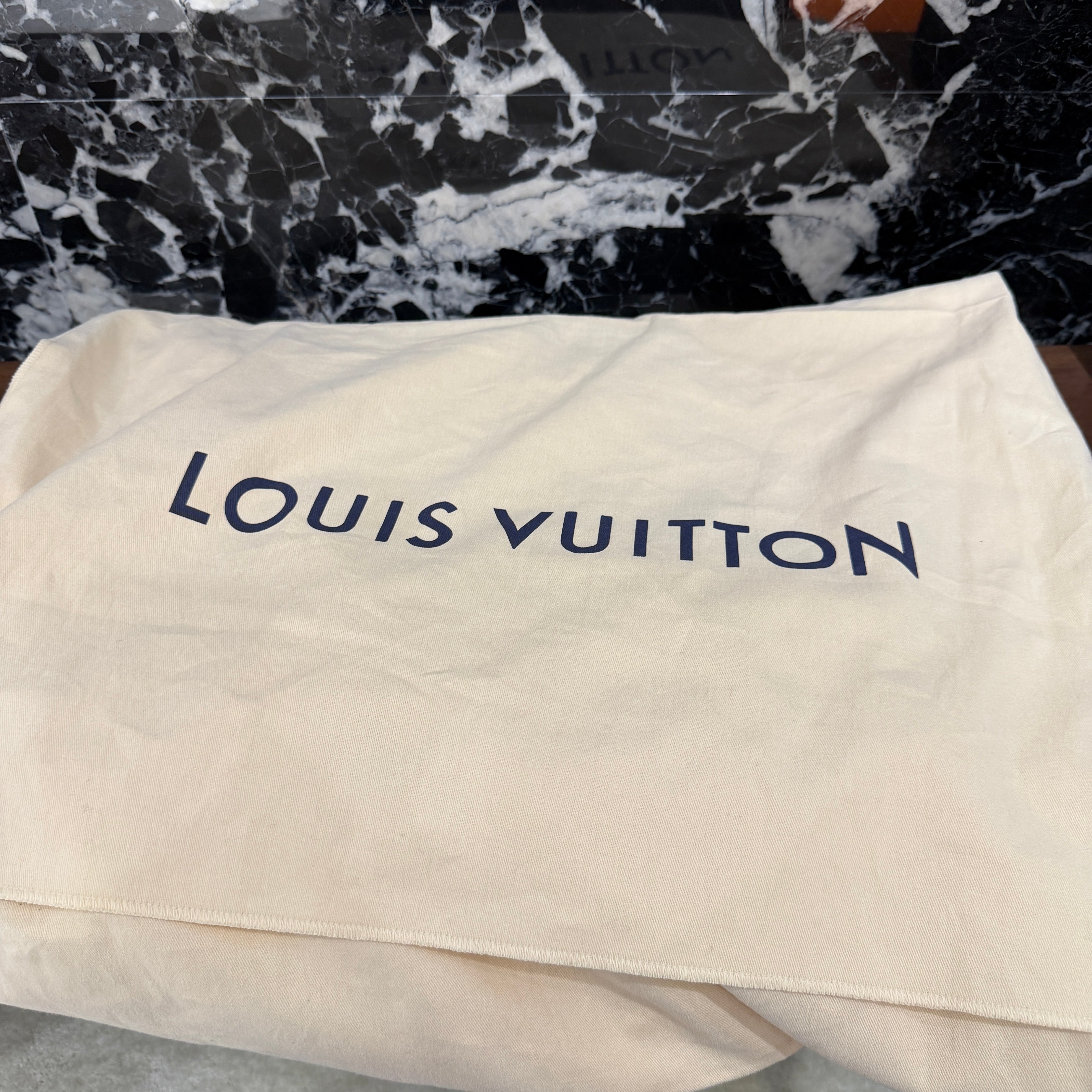 LOUIS VUITTON 2021SS On the Go GM Monogram Tufted Tote Bag M45562 ルイヴィトン オンザゴー GM モノグラム・タフテッド トートバッグ