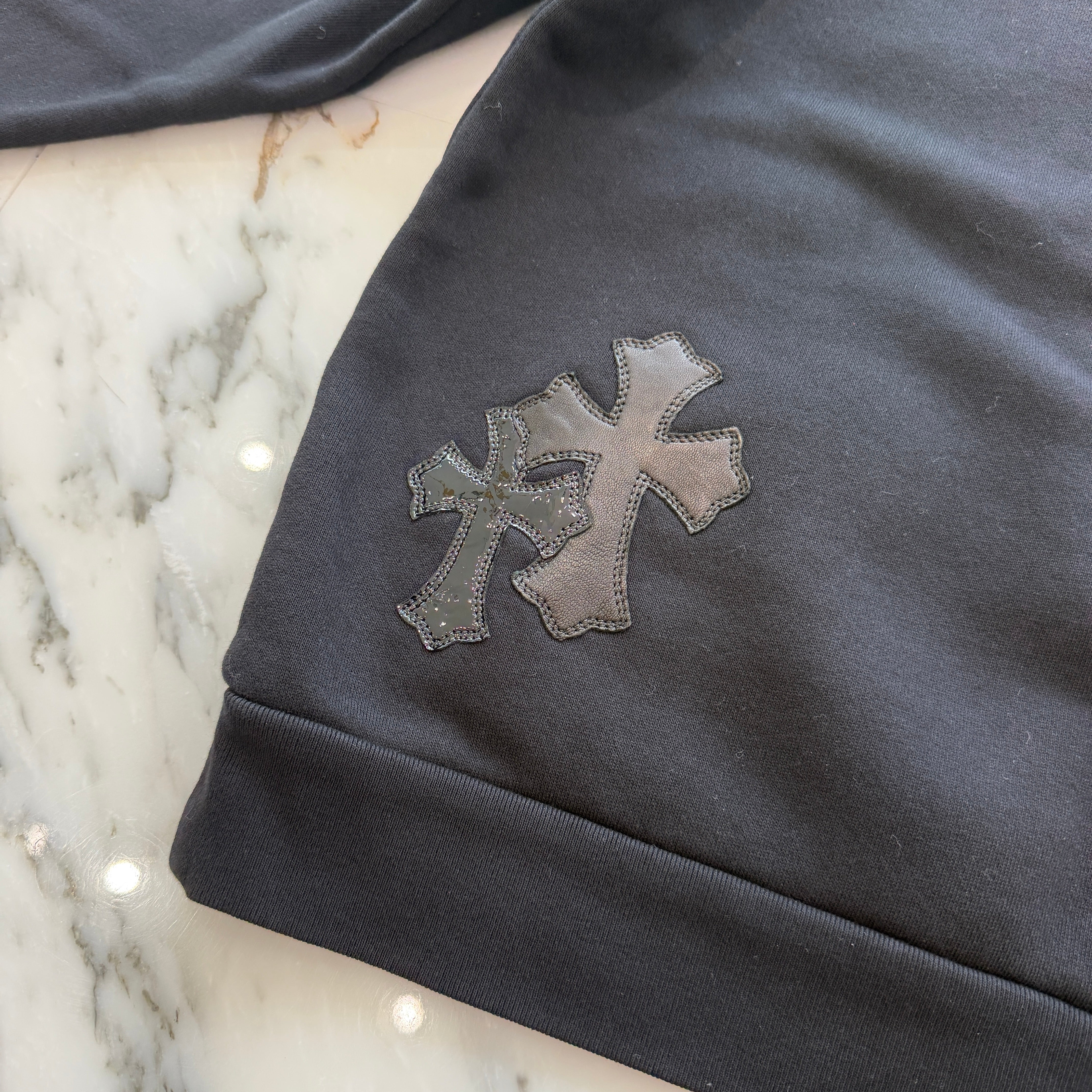 CHROME HEARTS Y NOT Multi Leather Cross Patch Sweatshirt Size S クロムハーツ ワイノット マルチレザークロスパッチ スウェットシャツ サイズS