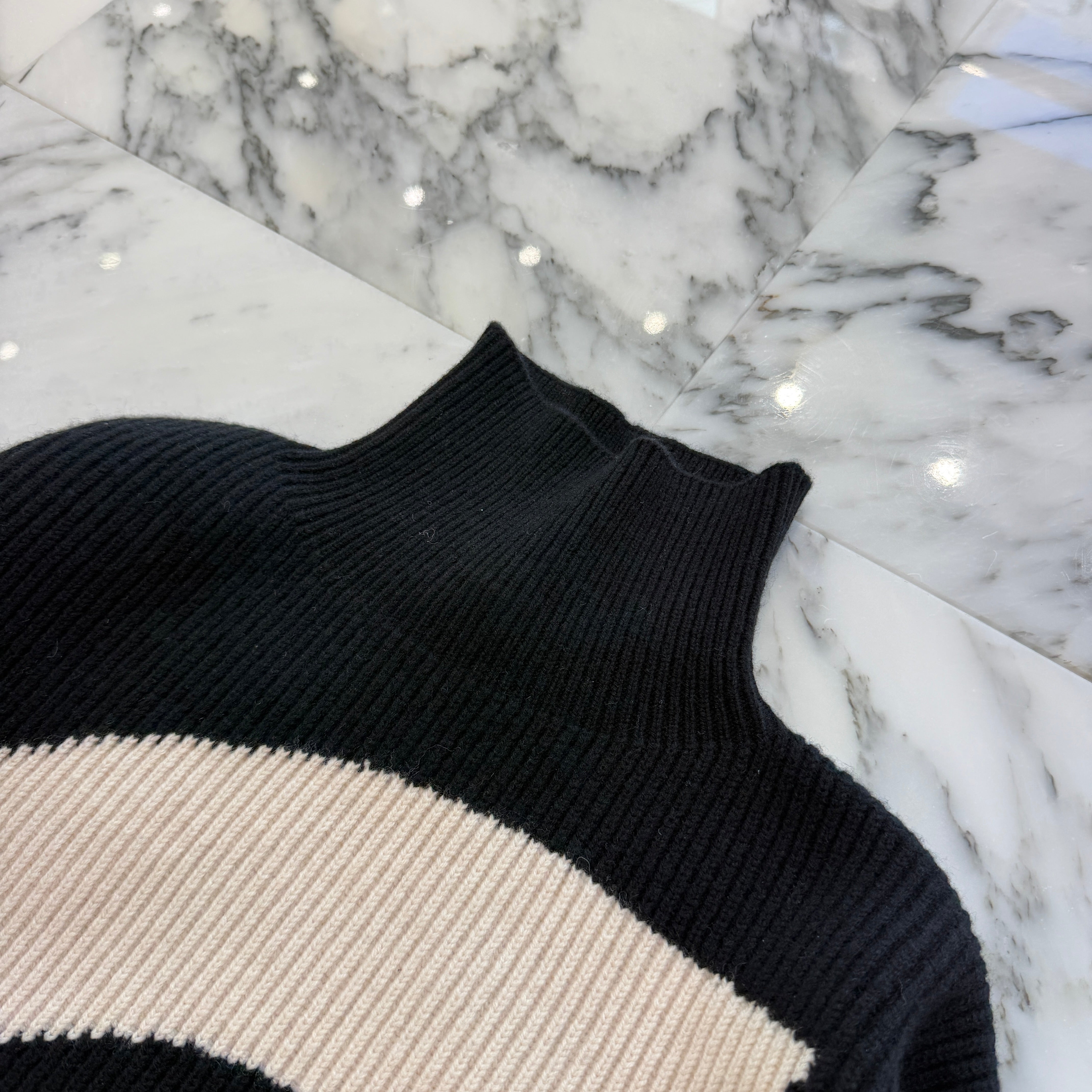 CHANEL 2026AW Coco Neige Ribbed Knit Sweater P82950 K11979 U9585 Size 42 シャネル ココ ネージュ リブニットセーター サイズ42