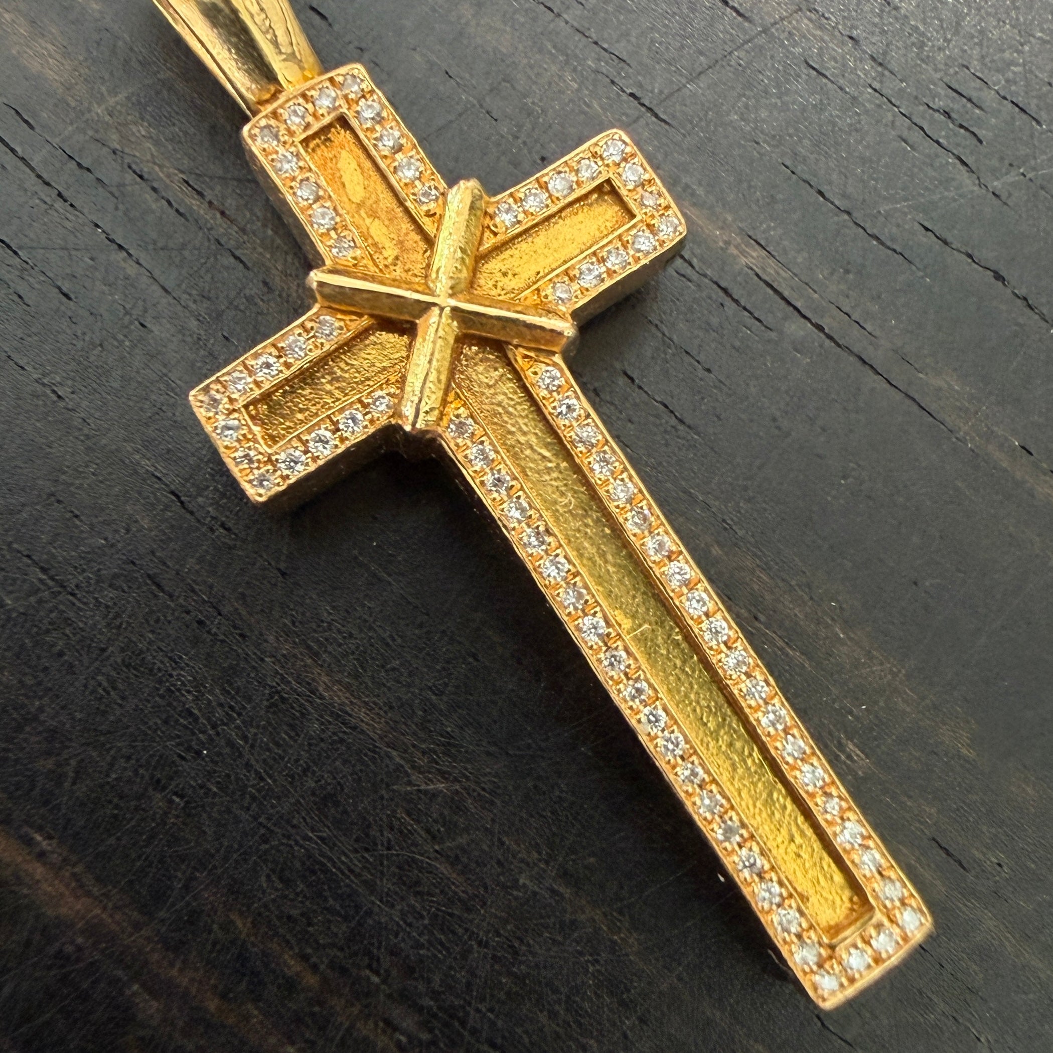 CHROME HEARTS 22K MAPPLE THORPE CROSS Charm Pendant Top Pave Diamond クロムハーツ 22K メープルソープ クロス チャーム ペンダントトップ パヴェダイヤモンド