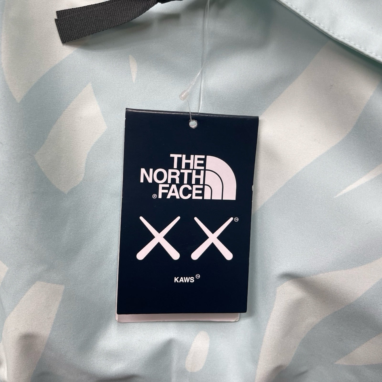 THE NORTH FACE × KAWS 2023AW Retro 1986 Mountain Jacket NF0A7WLW763 Size XL