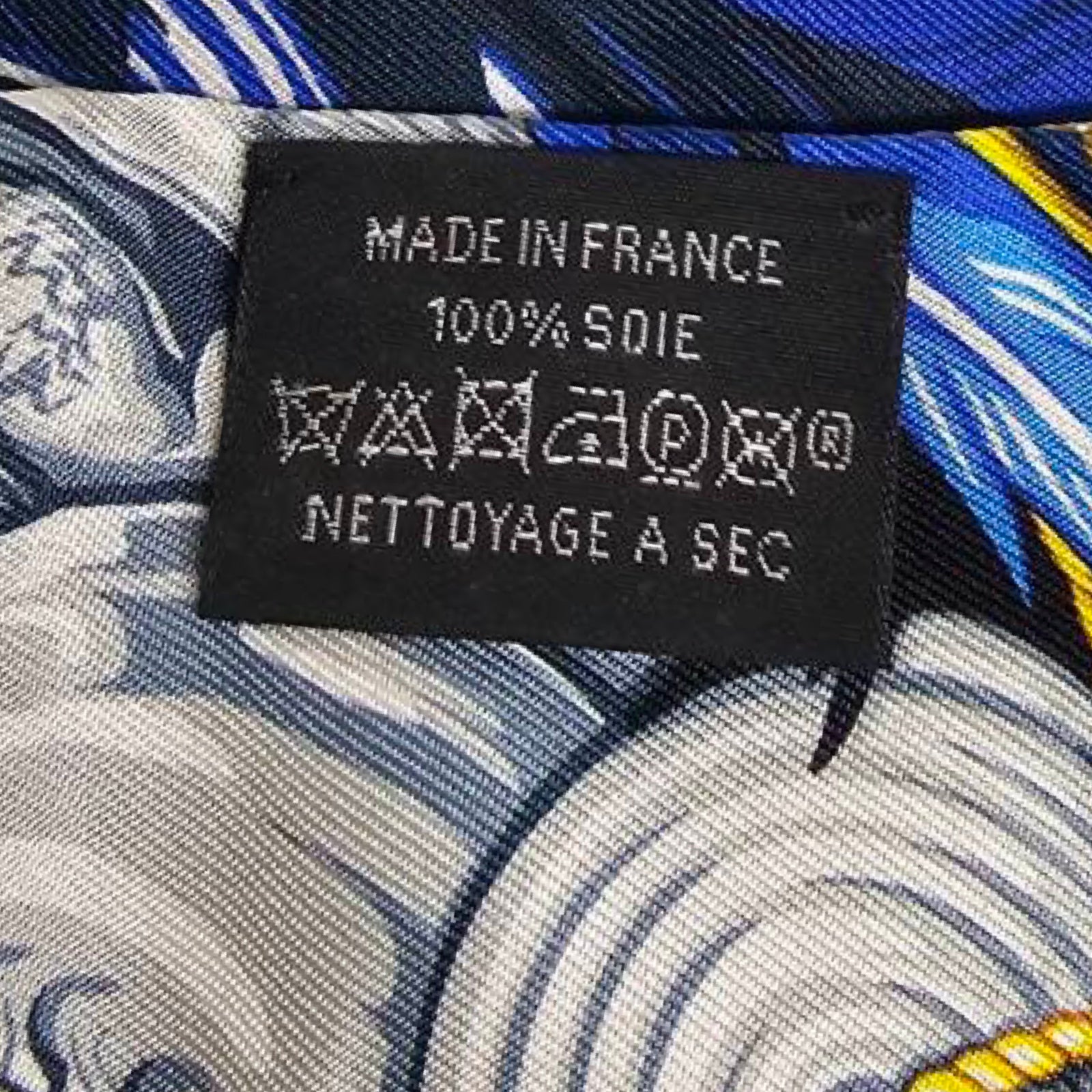 HERMES Silk Twillie Dance Pacific