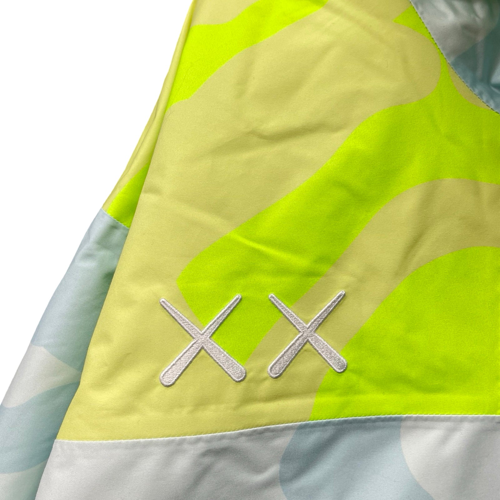 THE NORTH FACE × KAWS 2023AW Retro 1986 Mountain Jacket NF0A7WLW763 Size XL