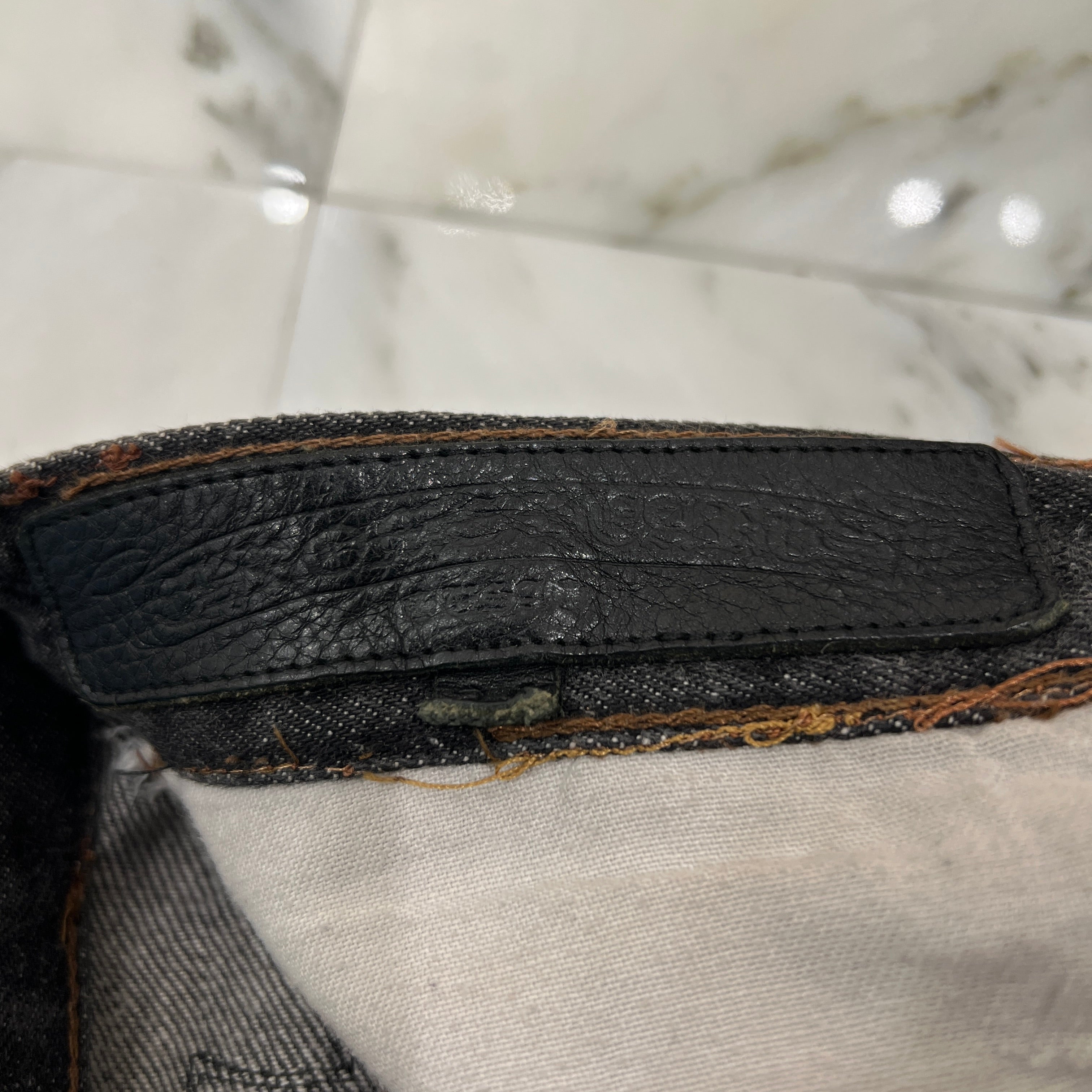 CHROME HEARTS × Levi's Body VNTG Cross Leather Patch Jeans Size 28 クロムハーツ × リーバイスボディ ヴィンテージ クロスレザーパッチ ジーンズ デニムパンツ サイズ28