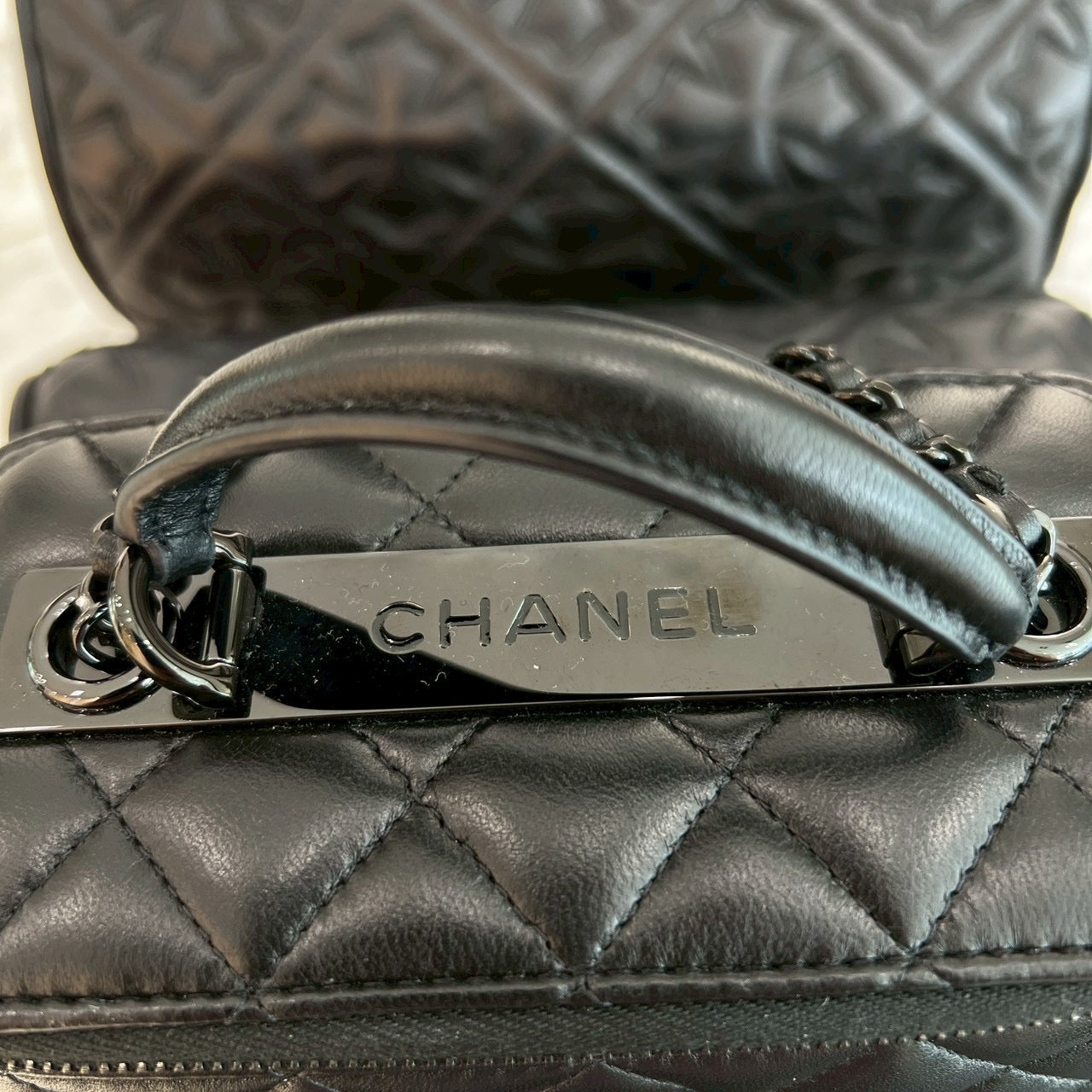 CHANEL Matelasse Vanity Case Shoulder Bag AP2199 シャネル マトラッセ ヴァニティケース ショルダーバッグ