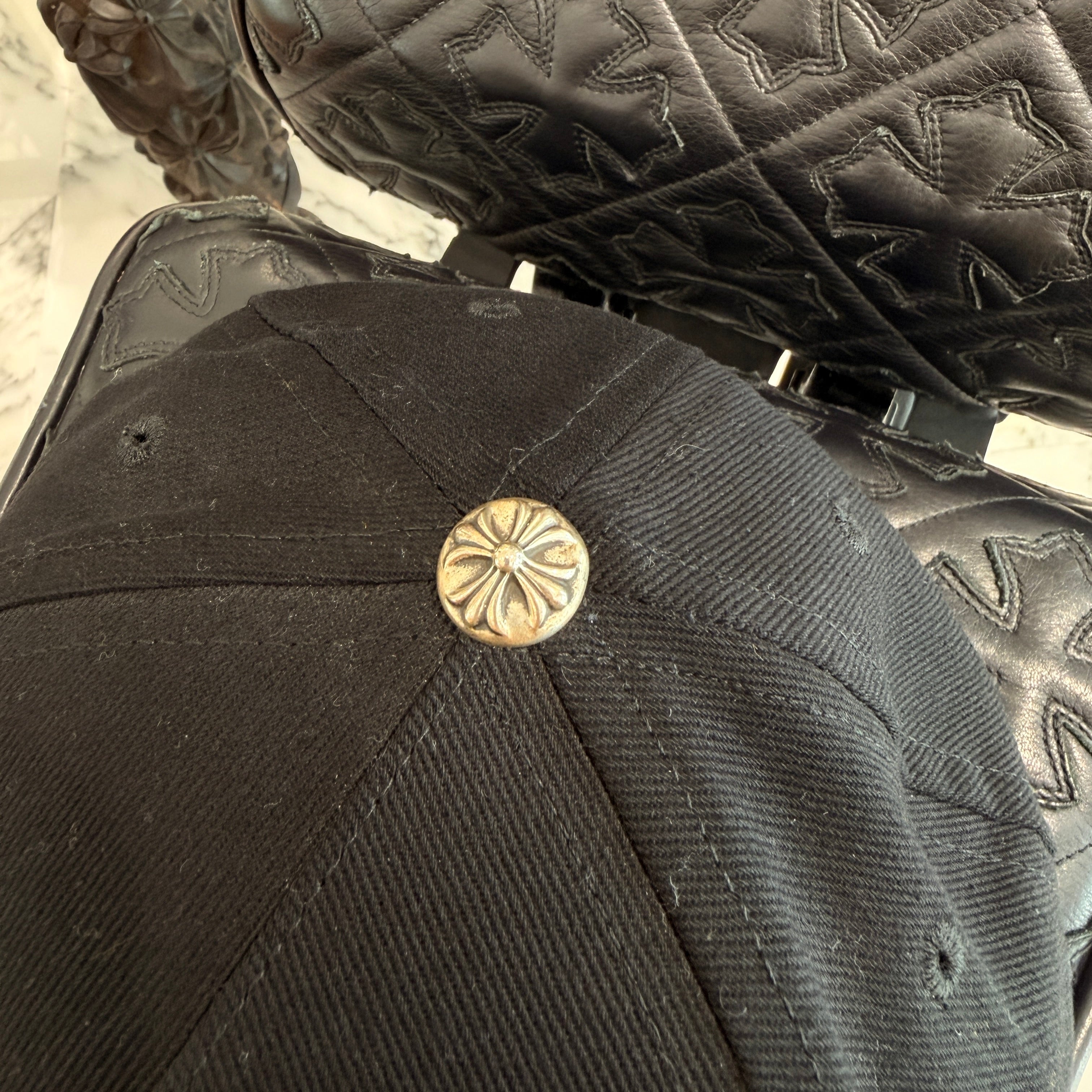 CHROME HEARTS Cross Embroidery Denim Baseball Cap Size ONE SIZE (53-60) クロムハーツ クロス刺繡 デニム ベースボールキャップ サイズONE SIZE (53-60)