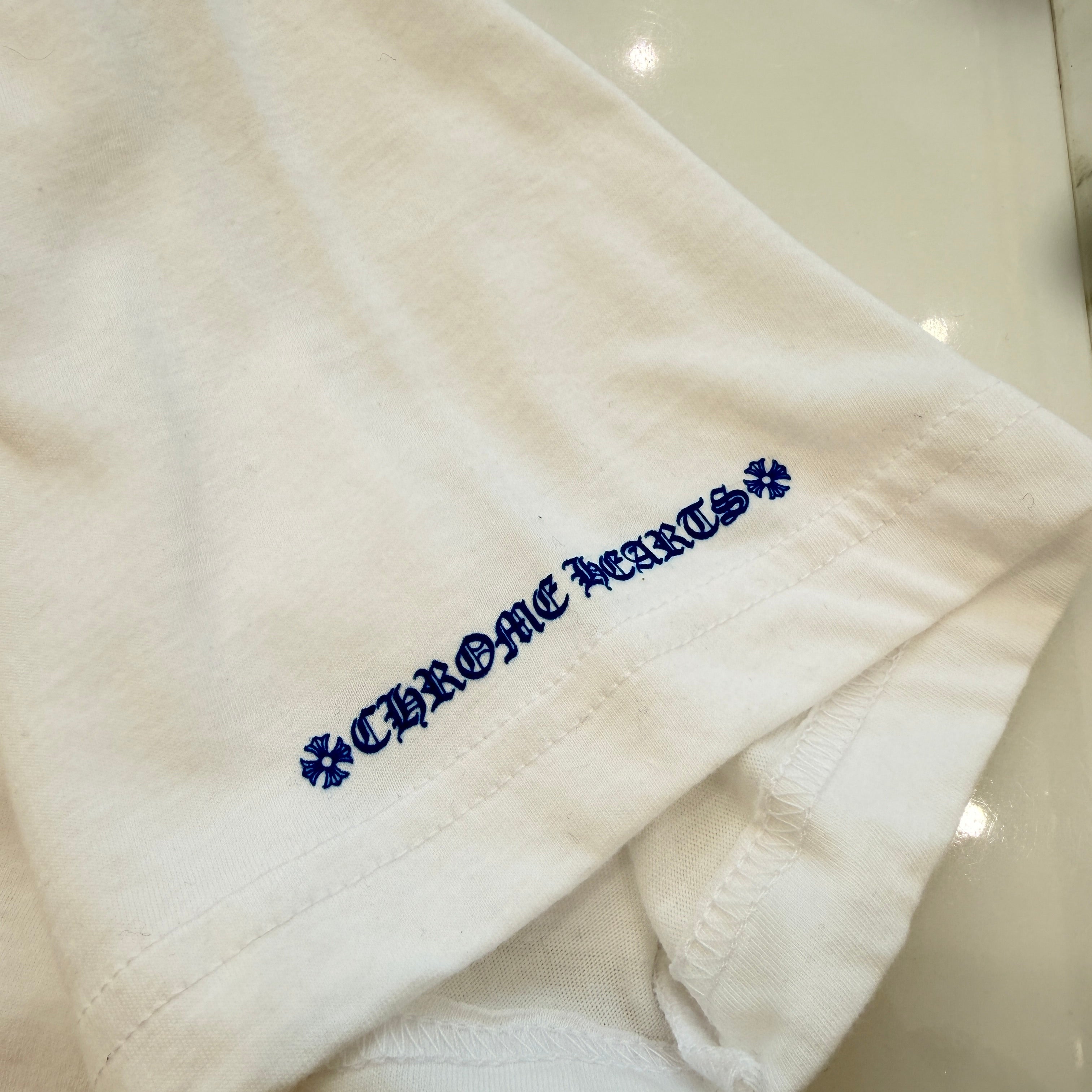 CHROME HEARTS 2025SS Old English Neck Logo Neon Blue Tee Size L クロムハーツ オールドイングリッシュ ネックロゴ ネオンブルー Tシャツ サイズL
