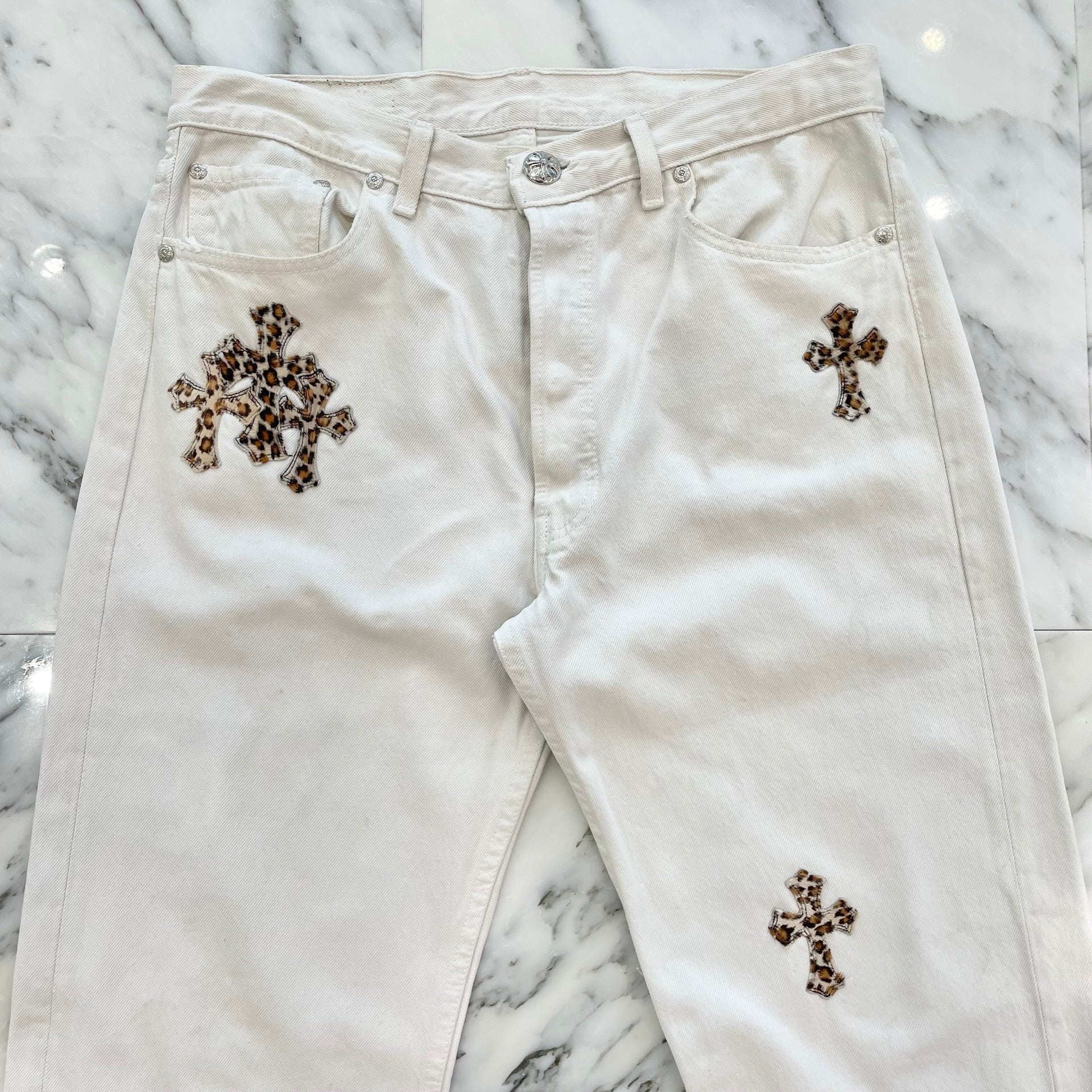 CHROME HEARTS × Levi's VNTG Leopard Harako Leather Cross Patch Denim Size 32 クロムハーツ × リーバイス ヴィンテージ レオパルド ハラコレザーパッチ ジーンズ デニムパンツサイズ32