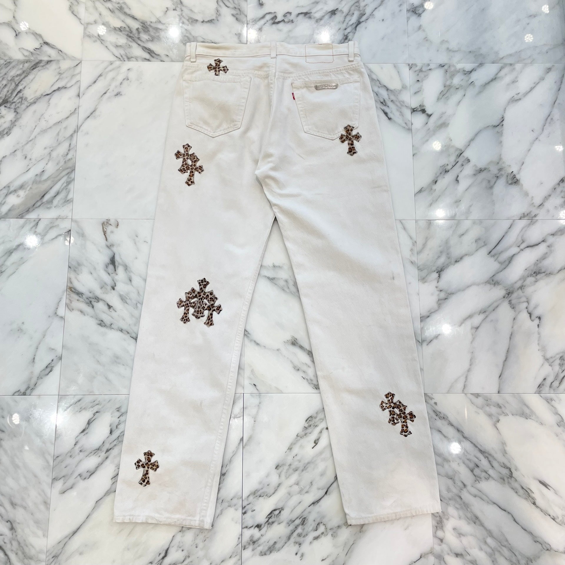 CHROME HEARTS × Levi's VNTG Leopard Harako Leather Cross Patch Denim Size 32 クロムハーツ × リーバイス ヴィンテージ レオパルド ハラコレザーパッチ ジーンズ デニムパンツサイズ32