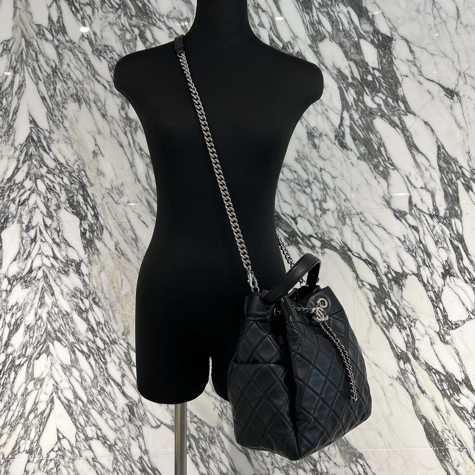 CHANEL Matelassé Lambskin Chain Leather Shoulder Bag シャネル マトラッセ ラムスキン チェーンレザーショルダーバッグ