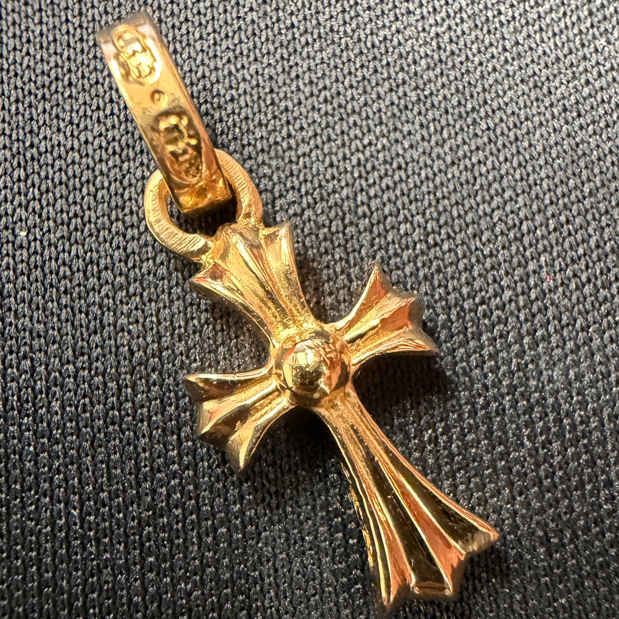 CHROME HEARTS 22K Baby Fat Cross Pave Blue Sapphire Pendant Top クロムハーツ 22K ベイビーファット クロス パヴェ ブルーサファイヤ ペンダントトップ