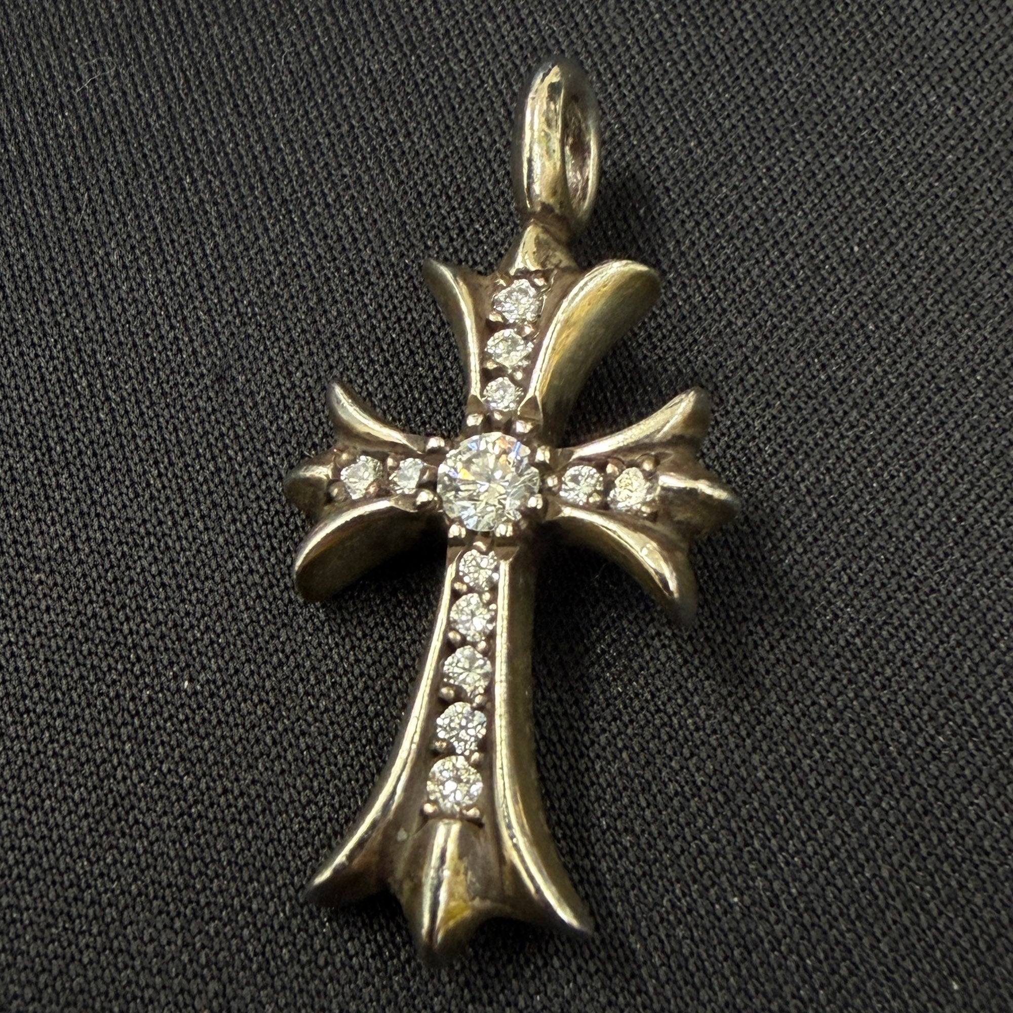 CHROME HEARTS Tiny Fat Cross Pave Diamond Pendant Top クロムハーツ タイニーファットクロス パヴェダイヤモンド ペンダントトップ