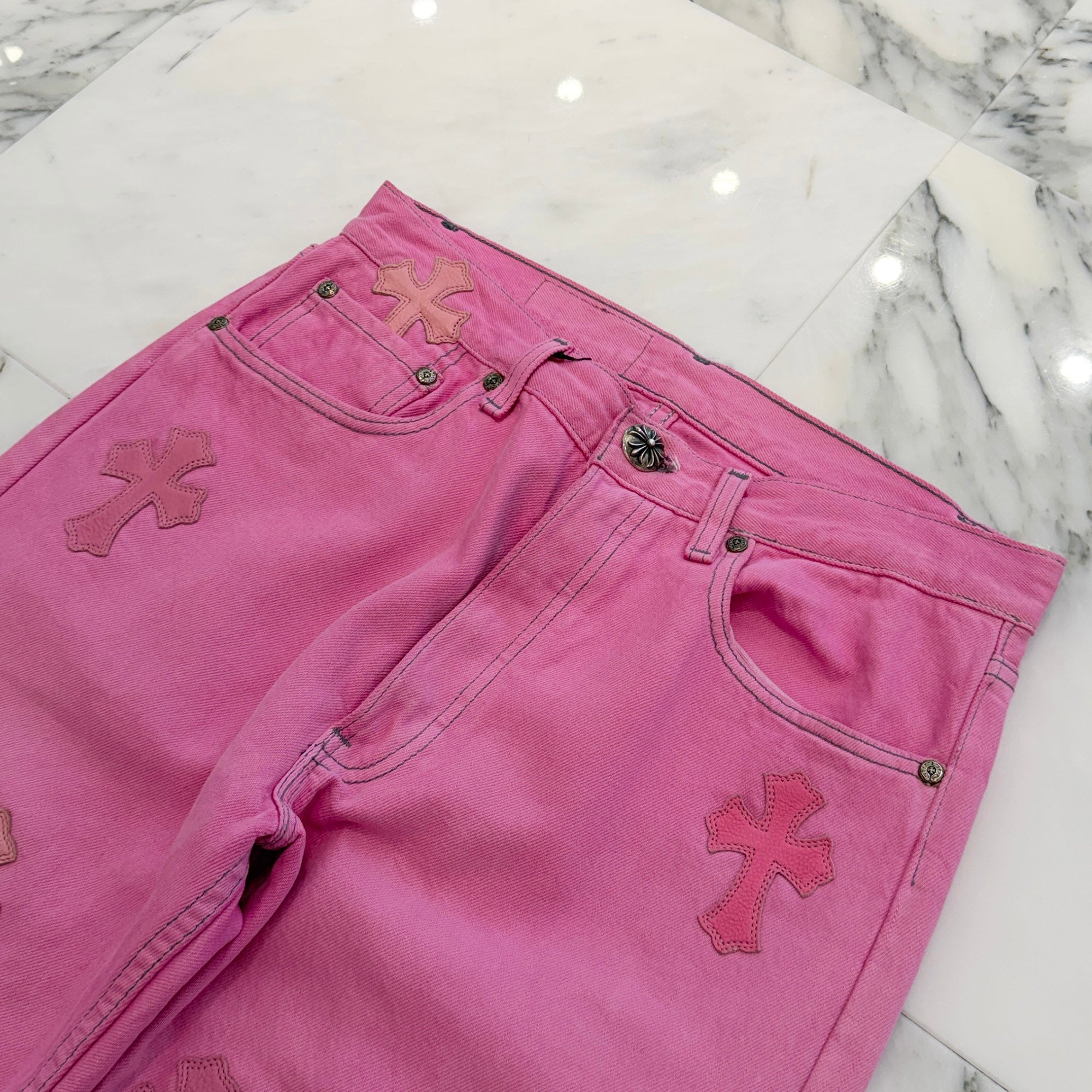 CHROME HEARTS × Levi's VNTG Pink Cross Leather Patch Denim Pants Size 30 クロムハーツ × リーバイス ヴィンテージ ピンククロス レザーパッチ デニムパンツ ジーンズ サイズ30