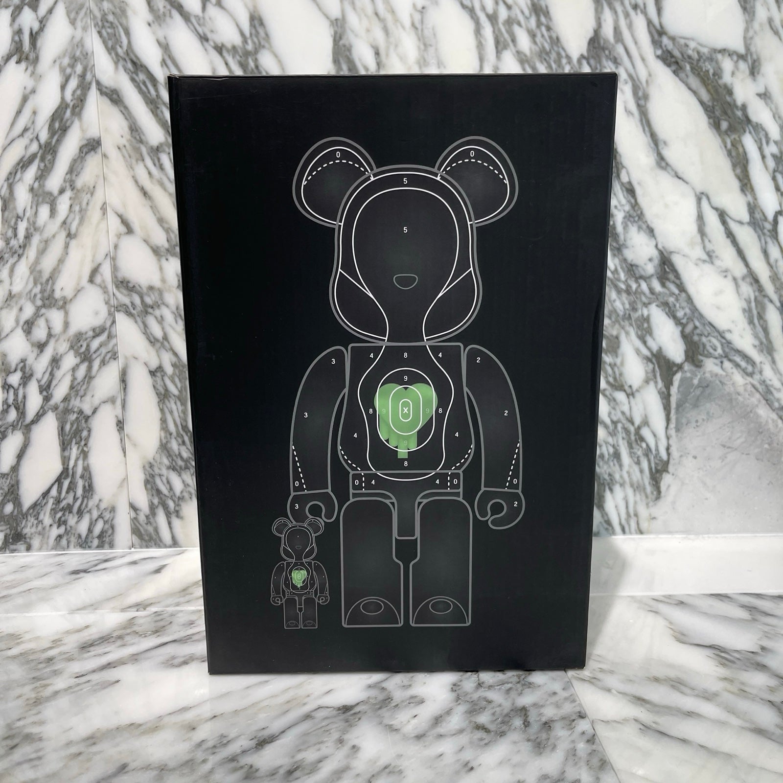 BE@RERICK × EMOTIONALLY UNAVAILABLE × NEIGHBORHOOD 2023AW 100％&400％ ベアブリック × エモーショナリーアナベーラブル × ネイバーフッド 100％&400％