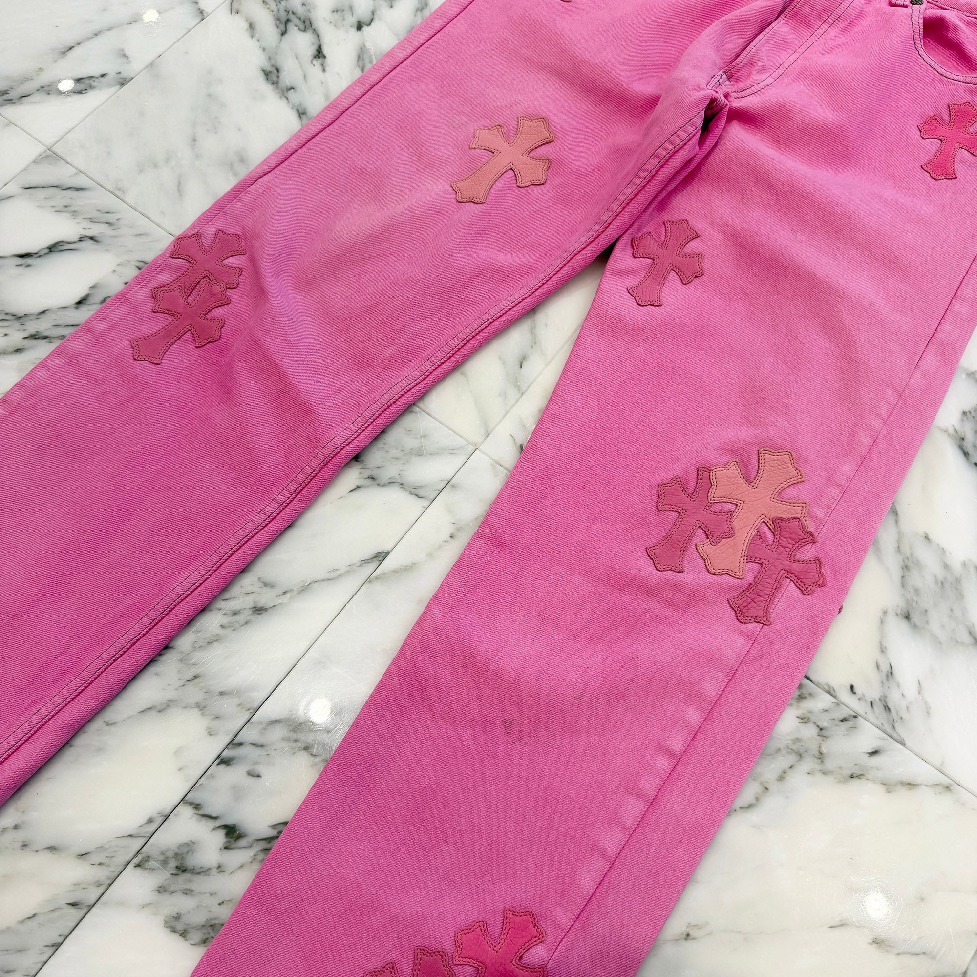 CHROME HEARTS × Levi's VNTG Pink Cross Leather Patch Denim Pants Size 30 クロムハーツ × リーバイス ヴィンテージ ピンククロス レザーパッチ デニムパンツ ジーンズ サイズ30