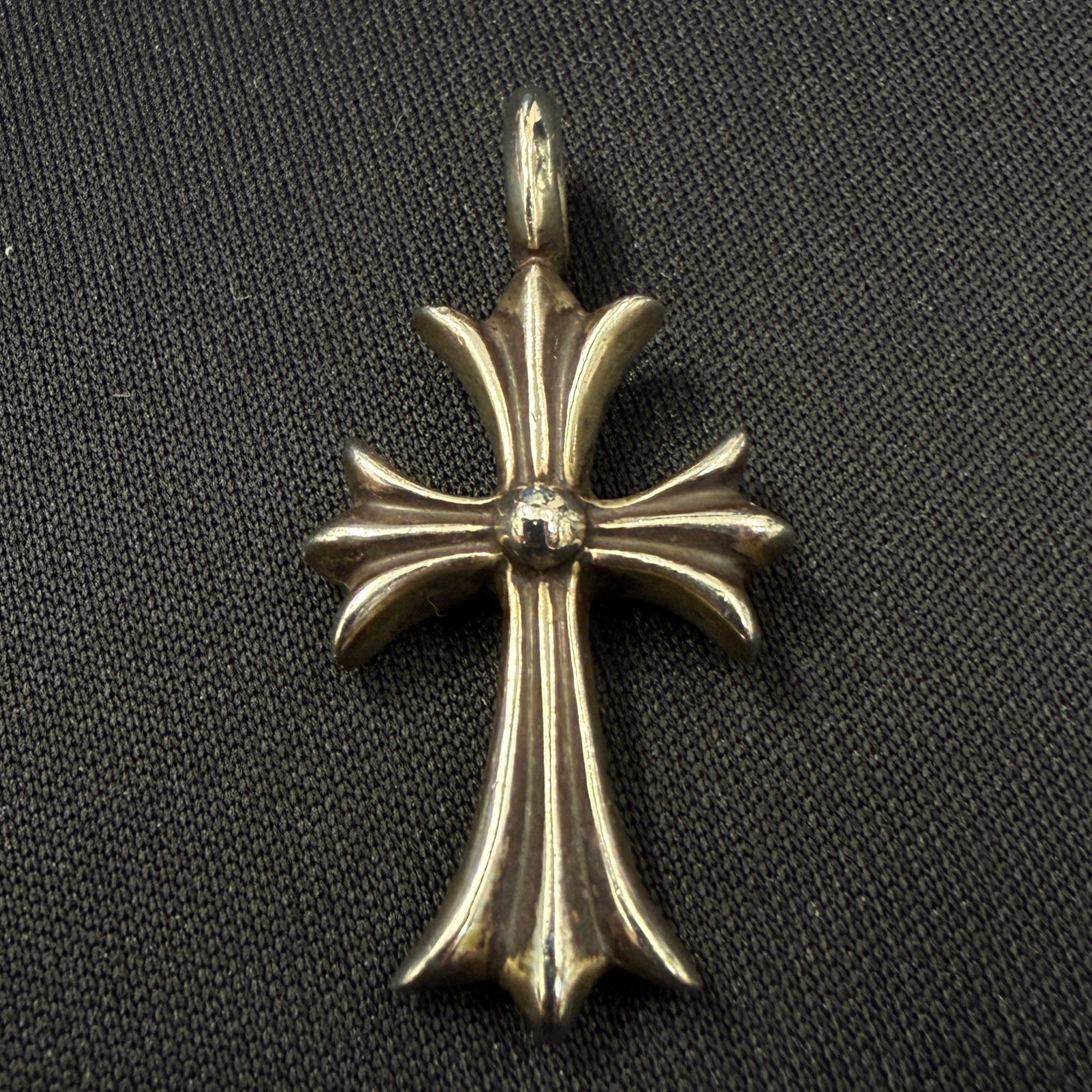 CHROME HEARTS Tiny Fat Cross Pave Diamond Pendant Top クロムハーツ