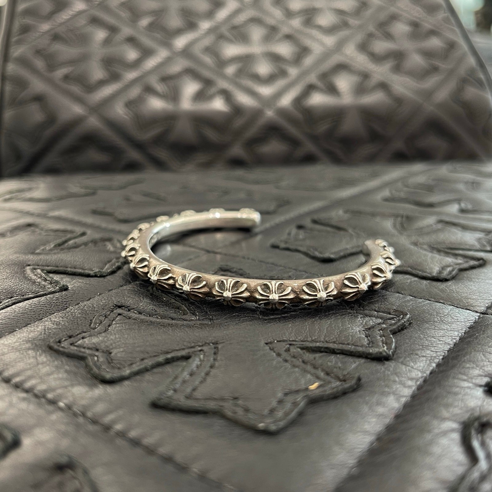 CHROME HEARTS CH Plus Cross Bangle クロムハーツ CHプラスクロス バングル シルバー925