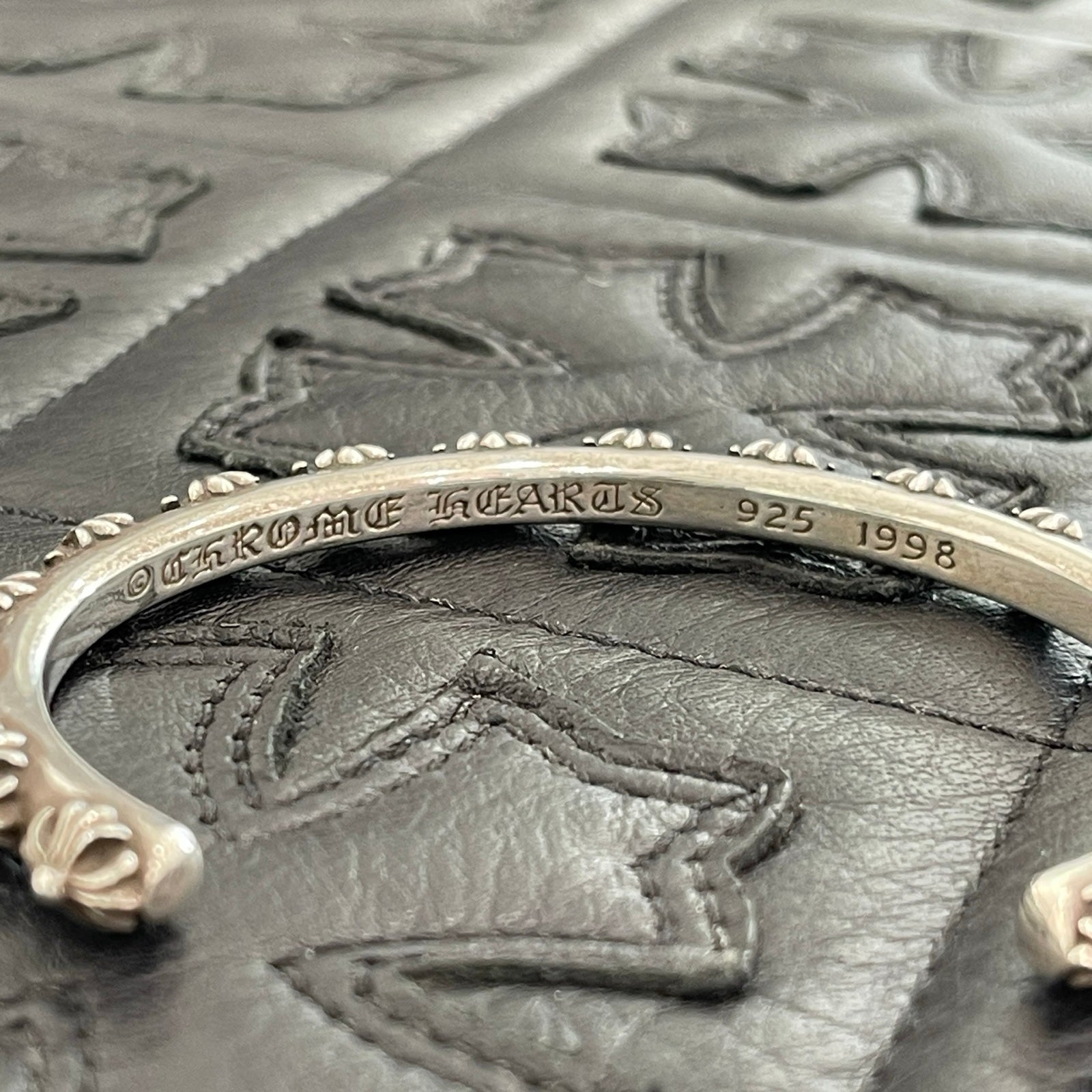 CHROME HEARTS CH Plus Cross Bangle クロムハーツ CHプラスクロス バングル シルバー925