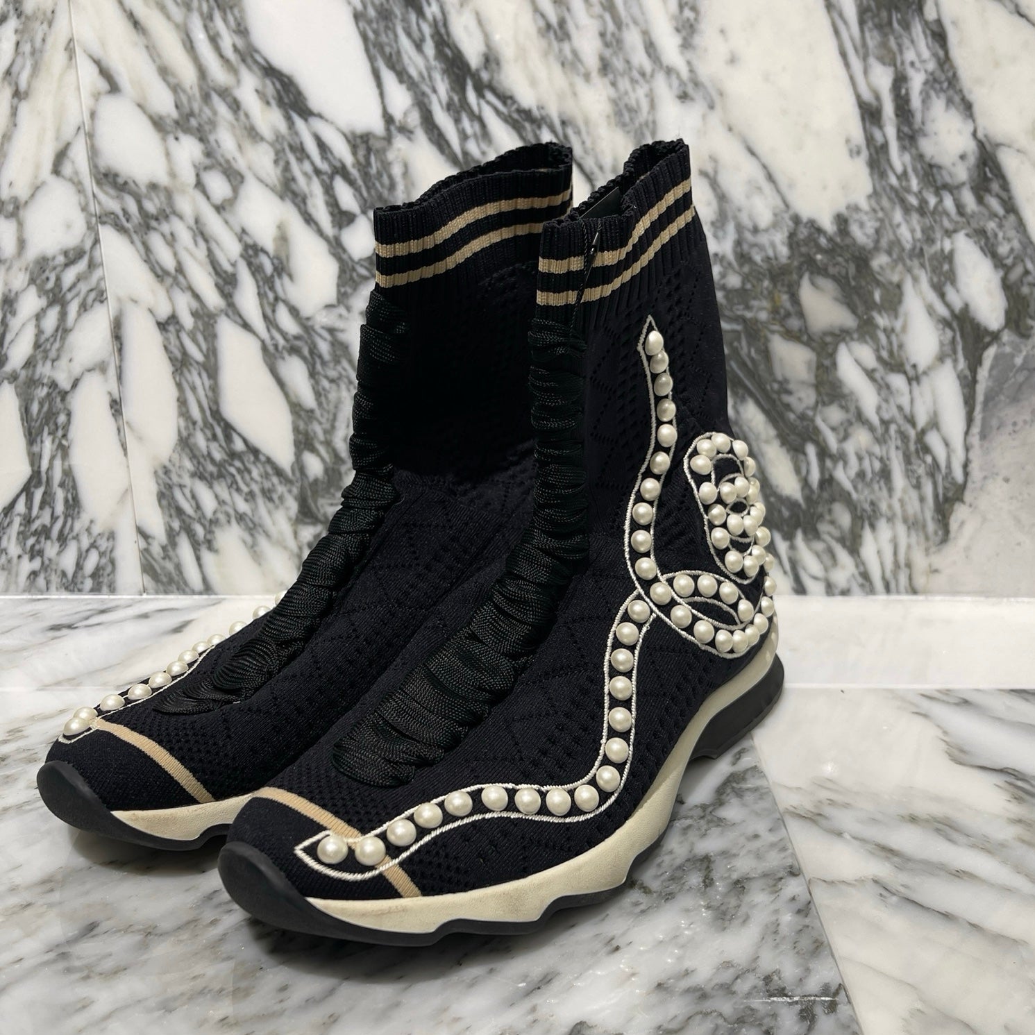 FENDI Black Knit Fabric Pearl Embellished Slip On High Top Sneakers Size 37(23.5cm) フェンディ ブラックニット フェイクパール装飾 スリッポン ハイトップ スニーカー サイズ37(23.5cm)