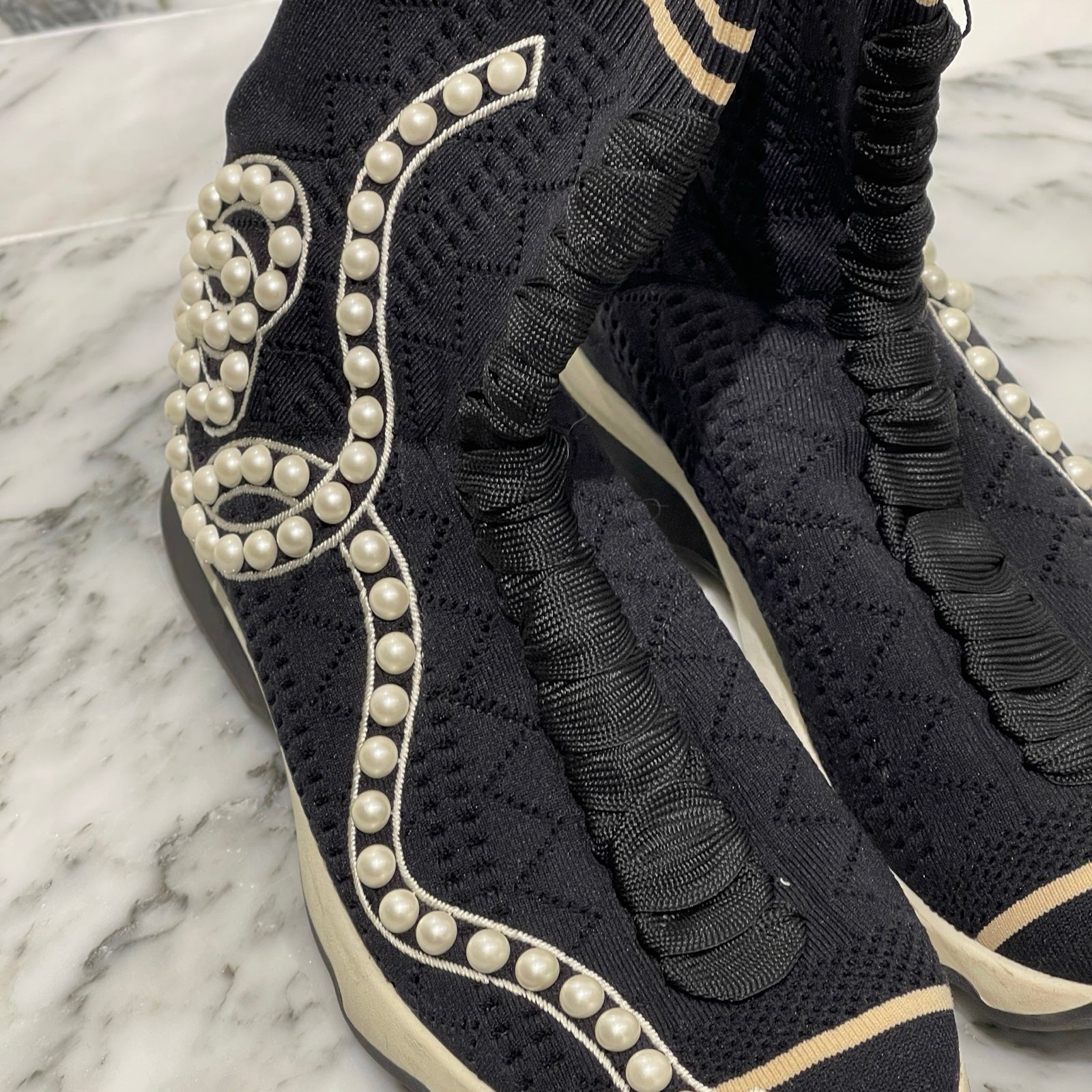 FENDI Black Knit Fabric Pearl Embellished Slip On High Top Sneakers Size 37(23.5cm) フェンディ ブラックニット フェイクパール装飾 スリッポン ハイトップ スニーカー サイズ37(23.5cm)