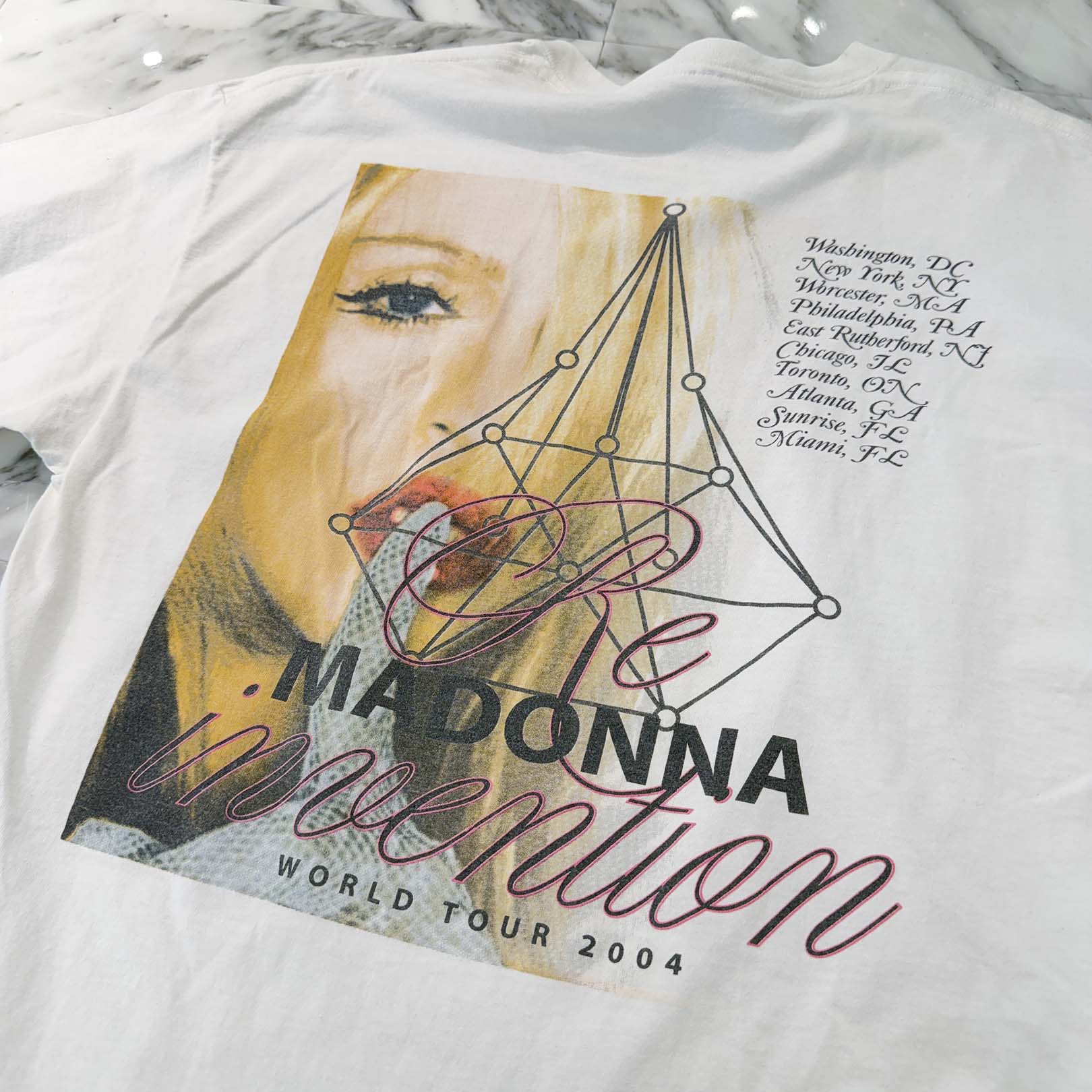 Vintage 00's Madonna "Re Invention World Tour 2004" S/S Tee Size XL ヴィンテージ 00's マドンナ "リ インベンション ワールドツアー 2004" デルタ社製 Tシャツ サイズXL
