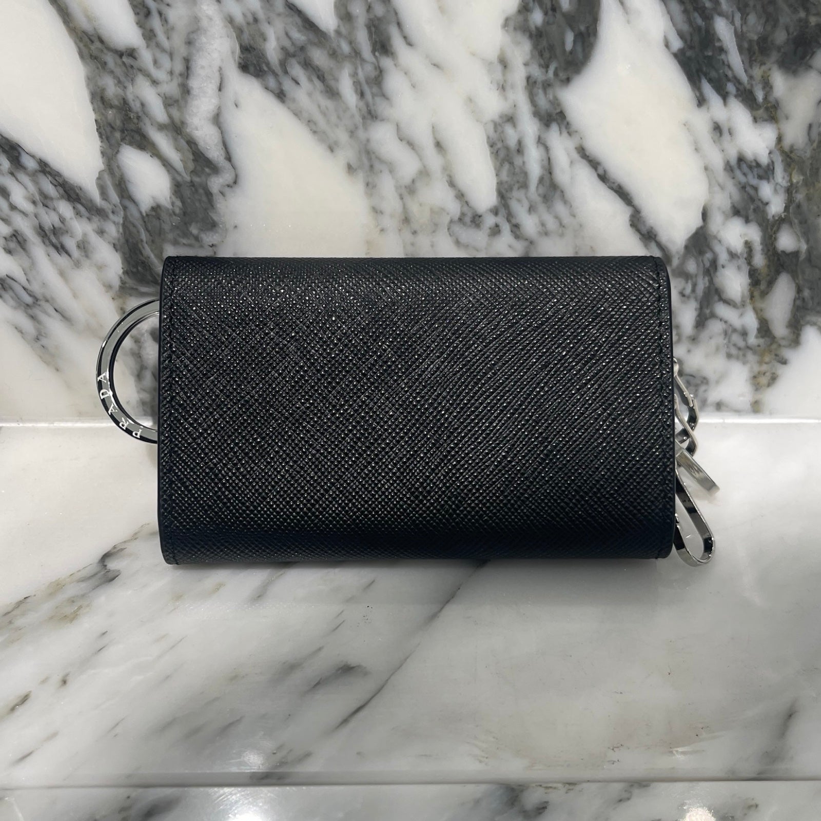 PRADA Saffiano Triangular 4-Row Leather Key Case 1PG004-QHH プラダ サフィアーノ トライアングルロゴ 4連 レザーキーケース