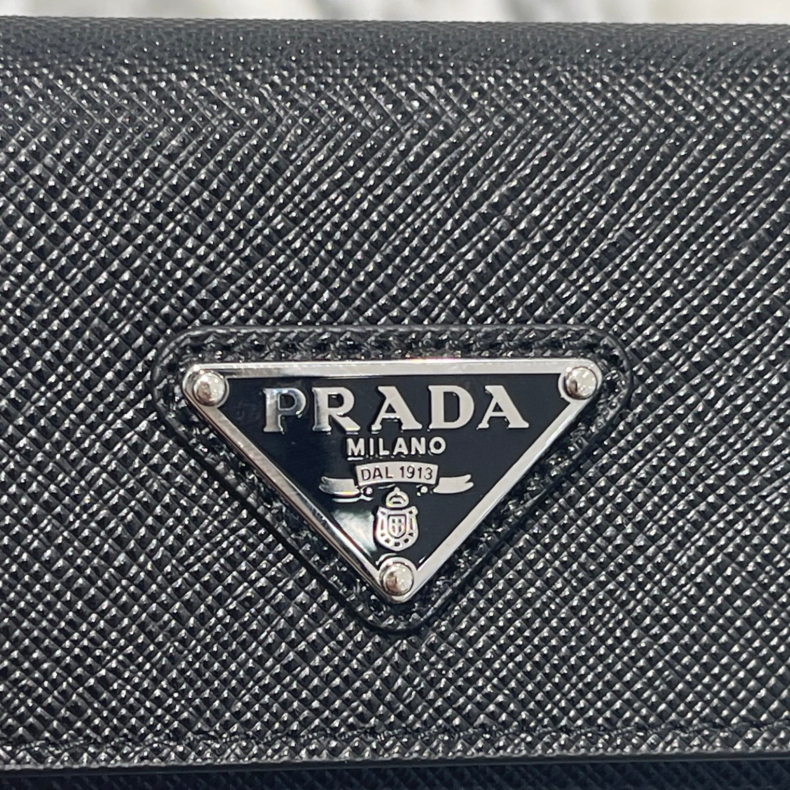 PRADA Saffiano Triangular 4-Row Leather Key Case 1PG004-QHH プラダ サフィアーノ トライアングルロゴ 4連 レザーキーケース
