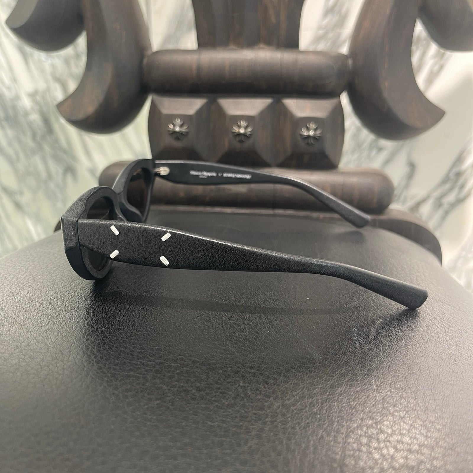 GENTLE MONSTER × Maison Margiela 2024SS Leather Frame Fox Eye Sunglasses MM108 Size 54□21-145 ジェントルモンスター × メゾンマルジェラ レザーフレームフォックスアイ サングラス MM108 サイズ54□21-145