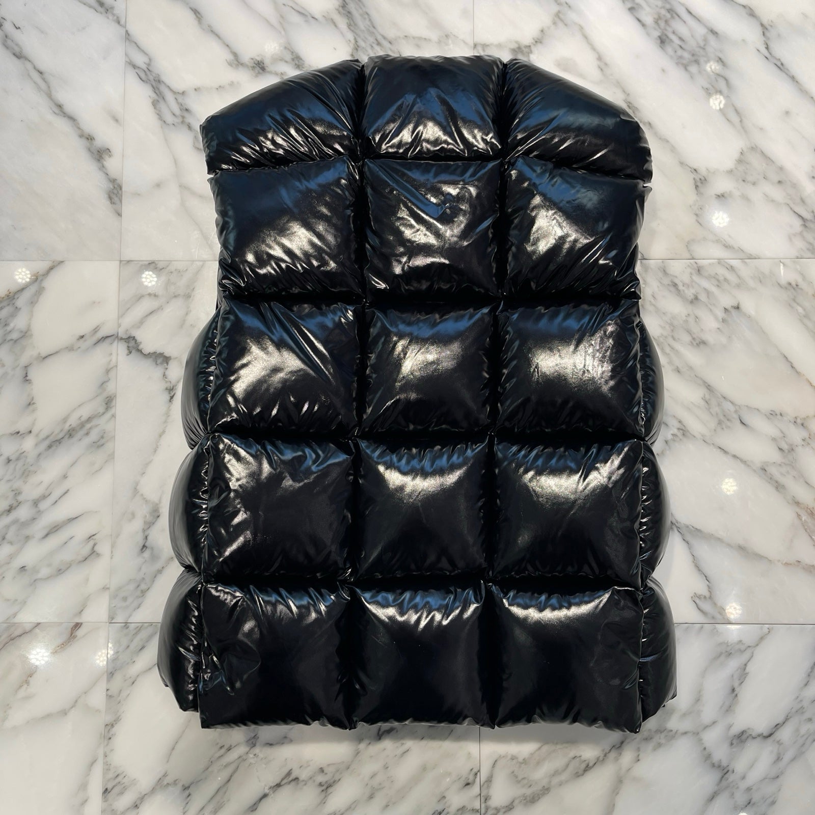 LOUIS VUITTON 2024AW Louis Vuitton 2054 Look 1 Monogram Packable Down Vest