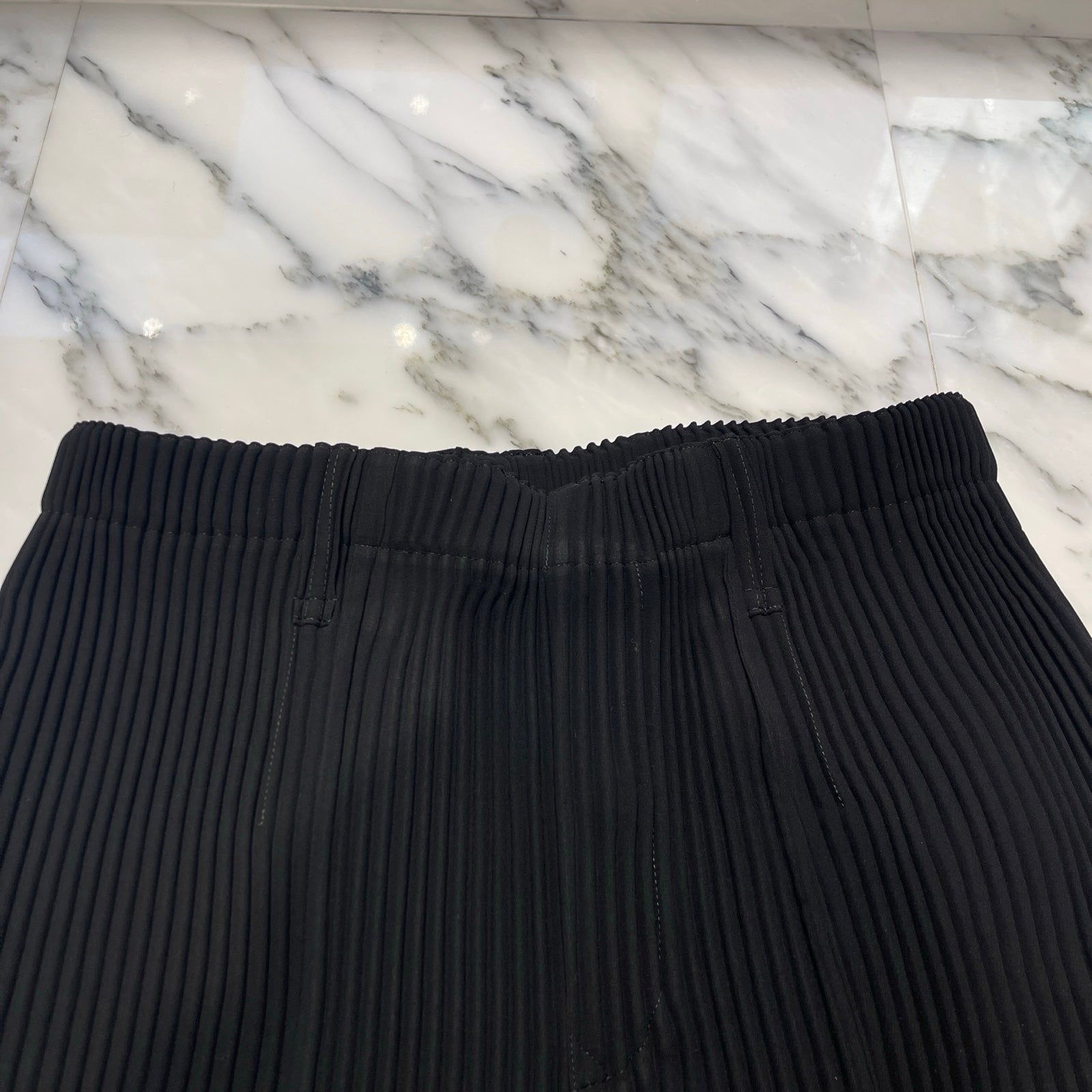 HOMME PLISSE ISSEY MIYAKE Tapered Pleat Pants 2 HP31FF055 Size 2 オムプリッセ イッセイミヤケ テーパード プリーツ パンツ サイズ2