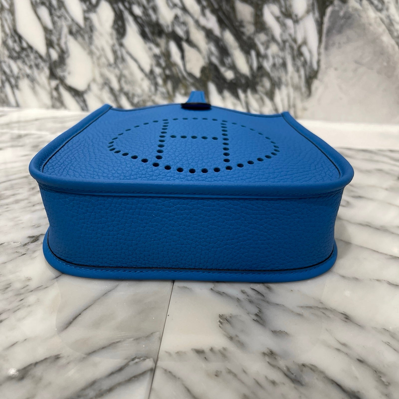 HERMES Evelyne TPM Mykonos Shoulder Bag W刻印（2024）エルメス エブリン TPM ミコノス ヴォーエプソン ショルダーバッグ