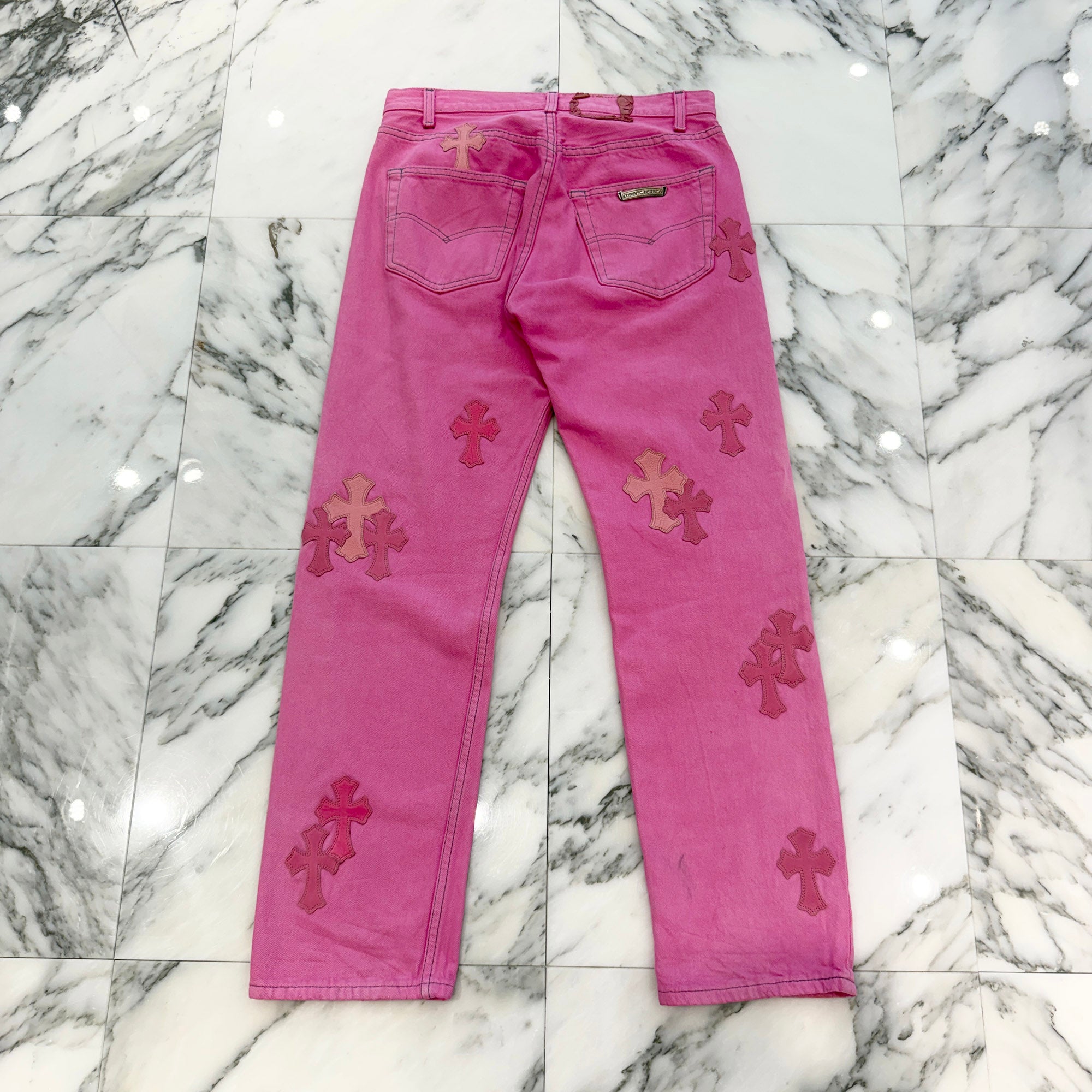 CHROME HEARTS × Levi's VNTG Pink Cross Leather Patch Denim Pants Size 30 クロムハーツ × リーバイス ヴィンテージ ピンククロス レザーパッチ デニムパンツ ジーンズ サイズ30
