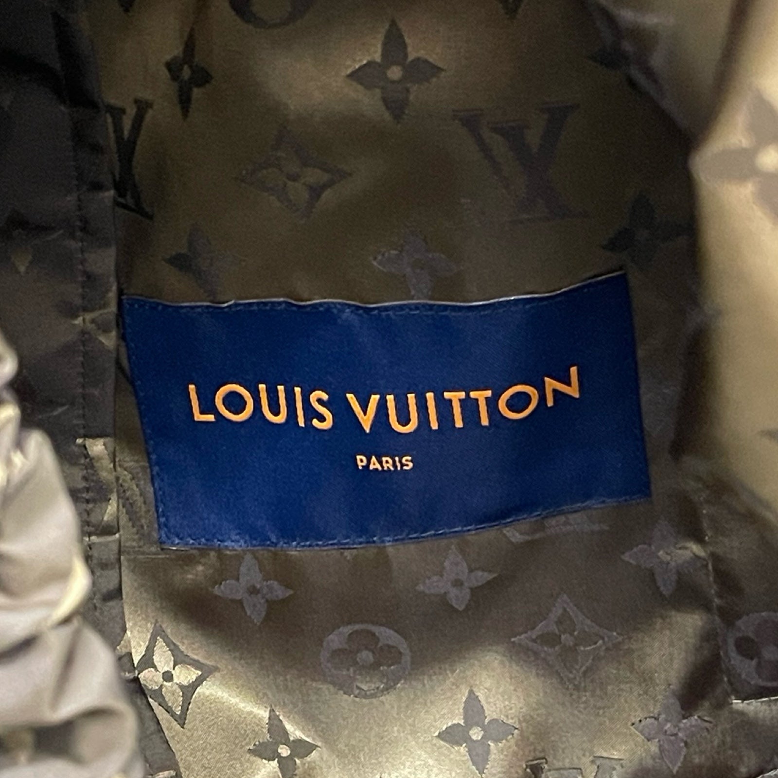 LOUIS VUITTON 2021AW Tourist VS Purist Windbreaker 1A97A5 Size 46