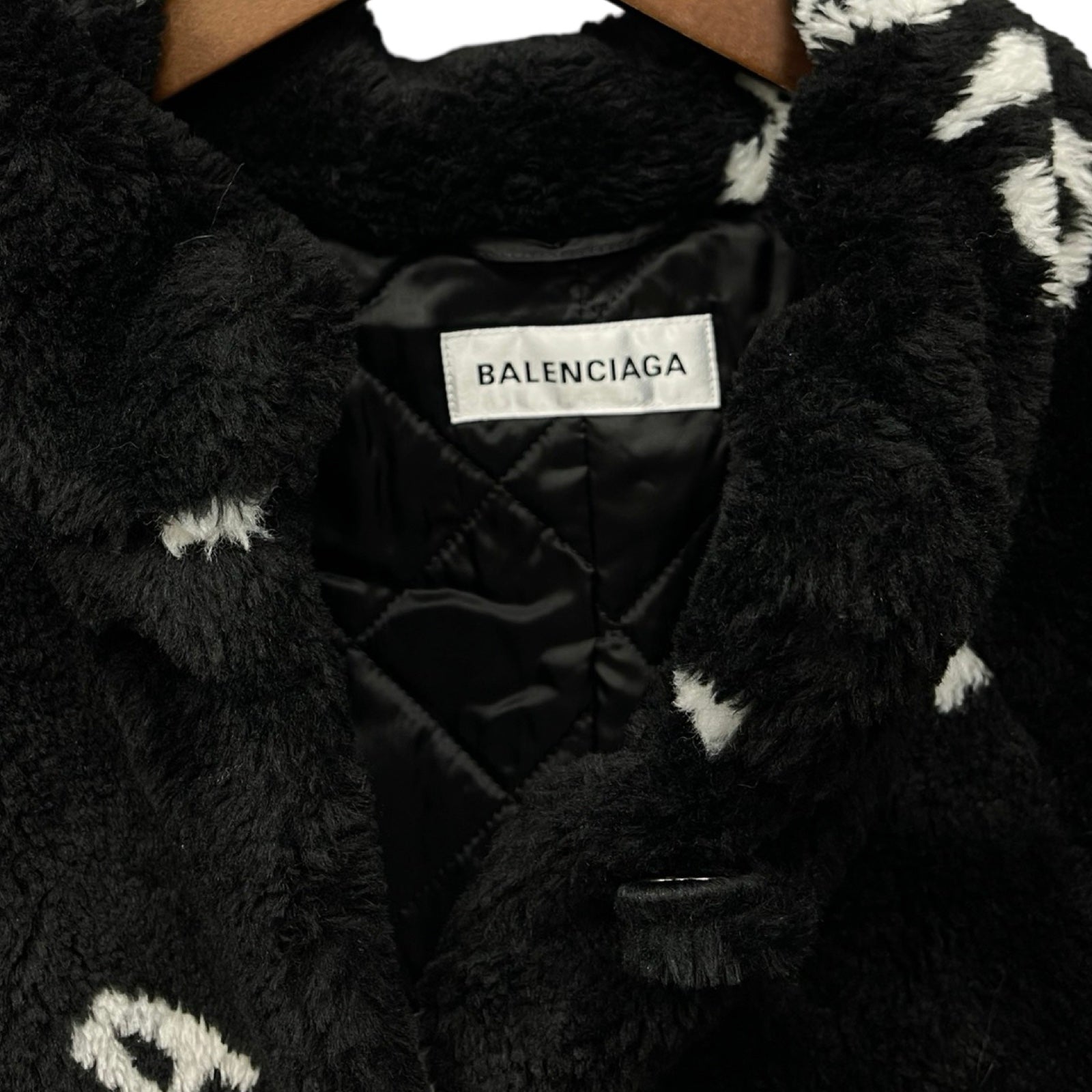 BALENCIAGA 2019AW Oversized Logo Acrylic Fur Coat 583846 TGQ02 Size 40