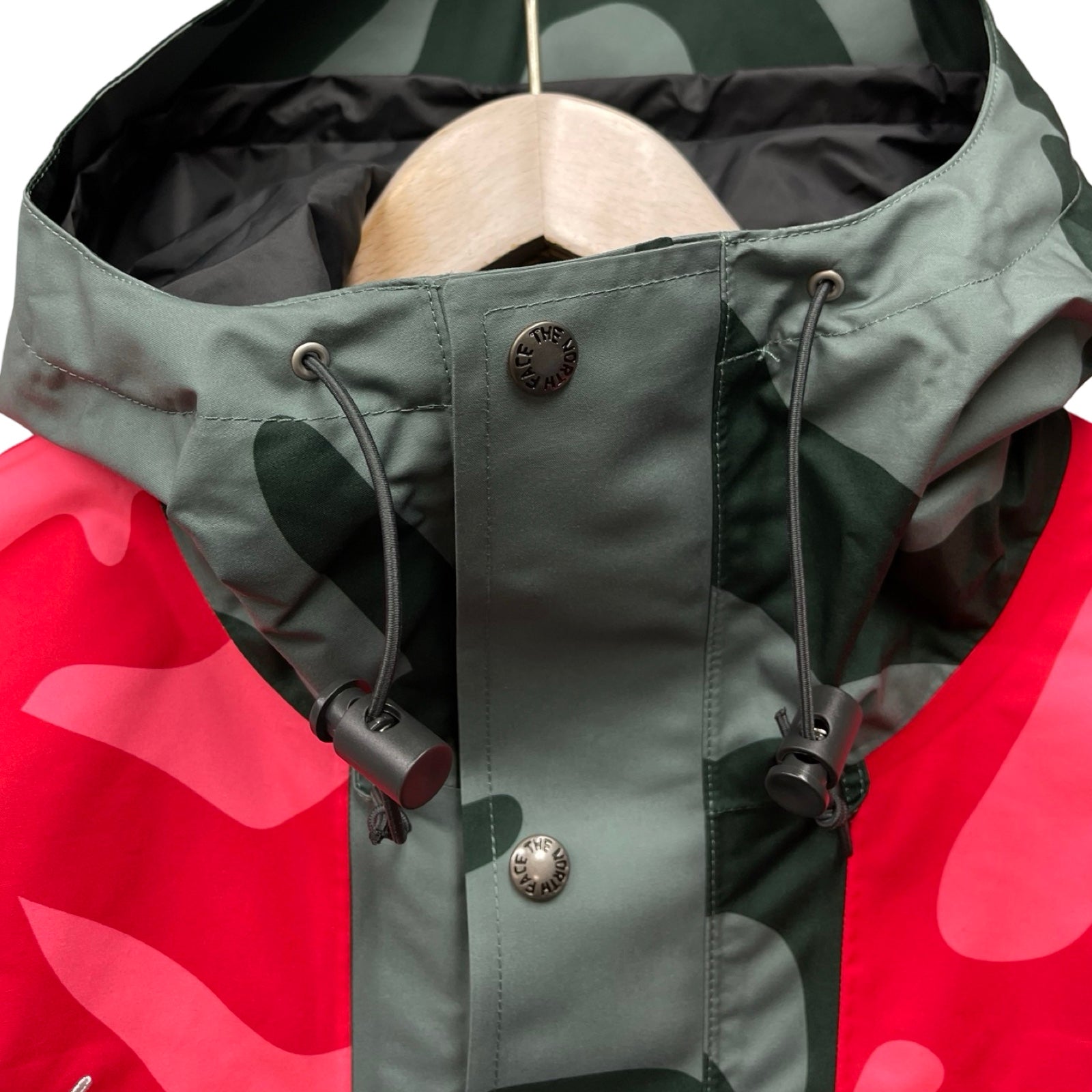 THE NORTH FACE × KAWS 2022AW Retro 1986 Mountani Parker Jacket NF0A7WLW75Y Size M