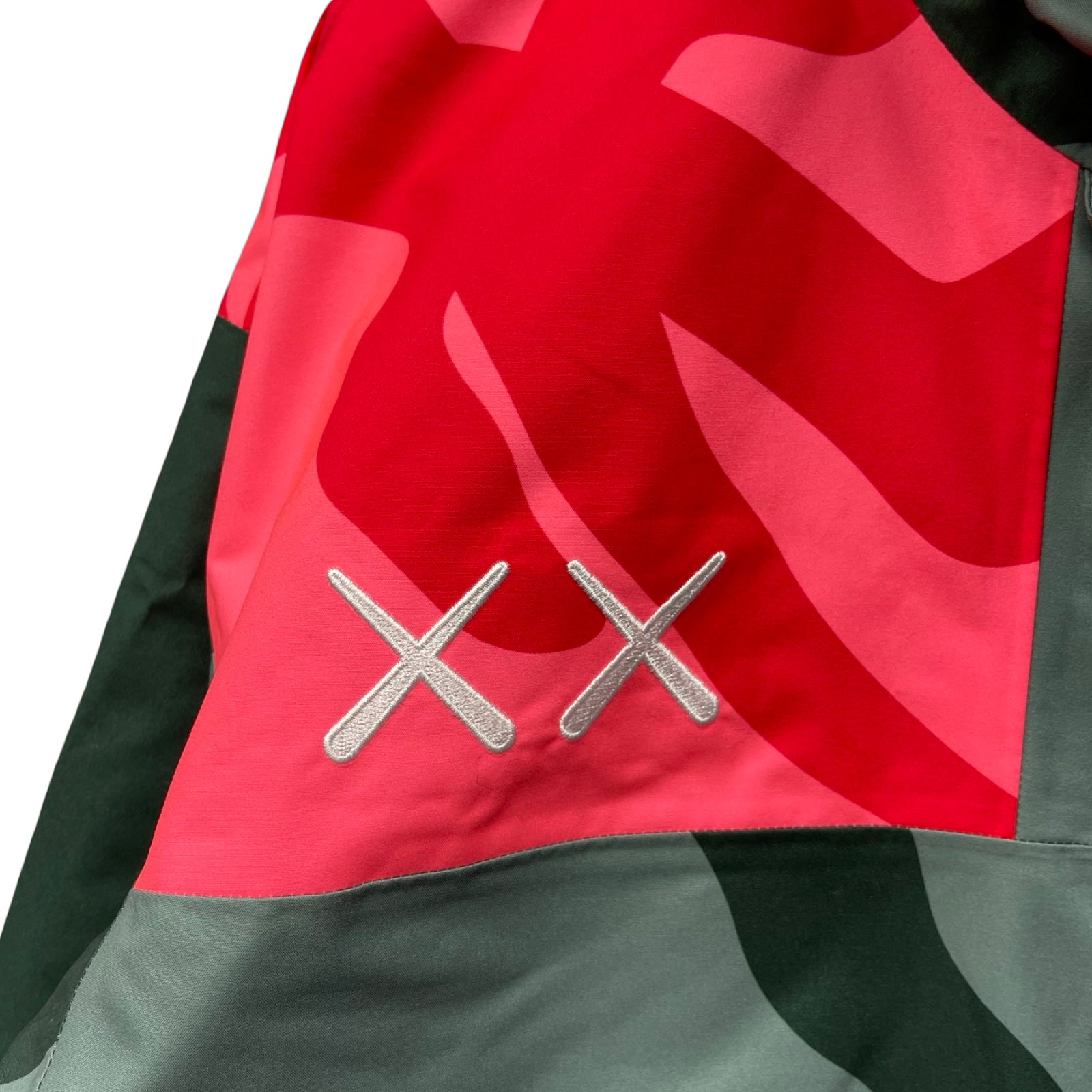 THE NORTH FACE × KAWS 2022AW Retro 1986 Mountani Parker Jacket NF0A7WLW75Y Size M