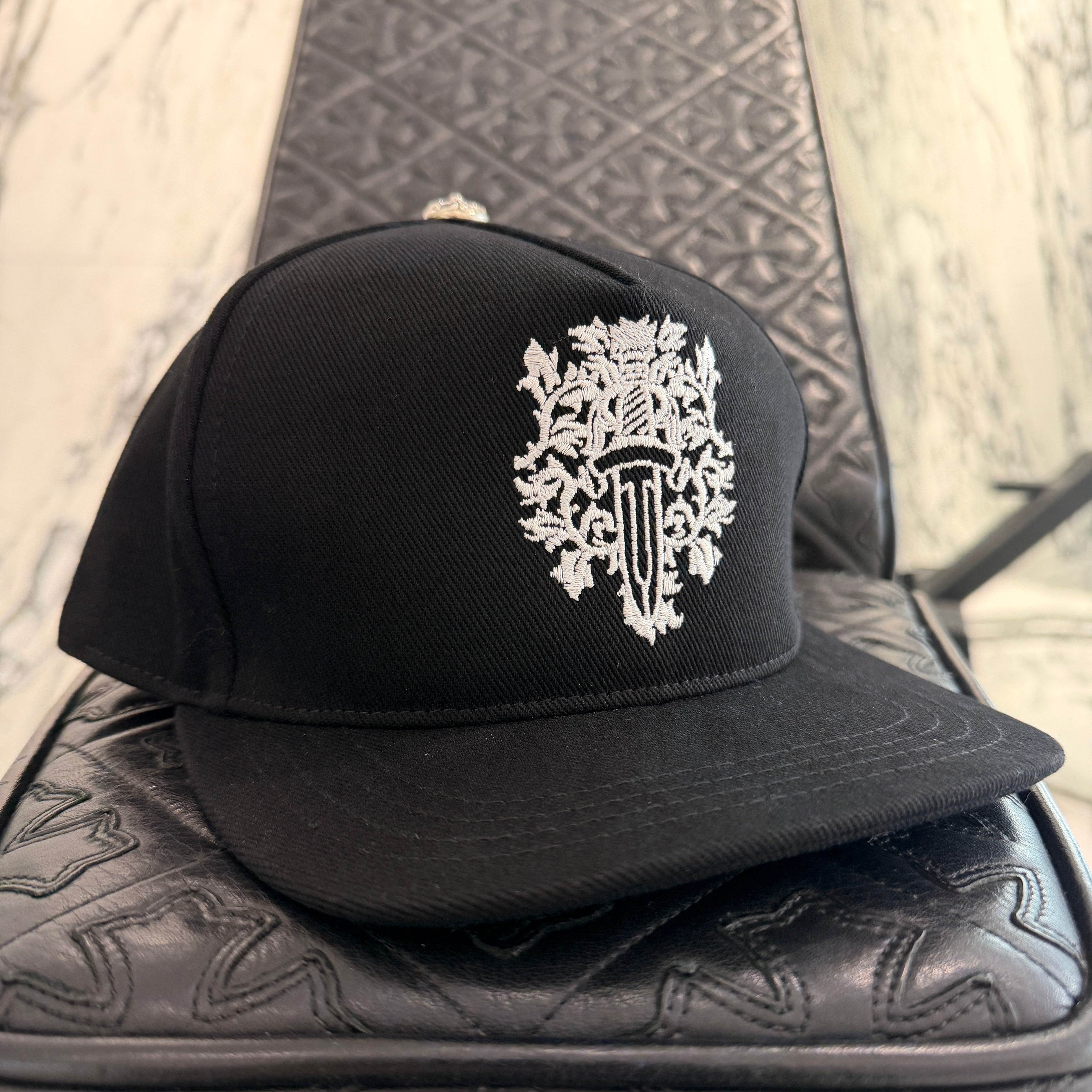 CHROME HEARTS Dagger Denim Baseball Cap Size ONE SIZE (51-61) クロムハーツ ダガーデニム ベースボースキャップ サイズONE SIZE (51-61)
