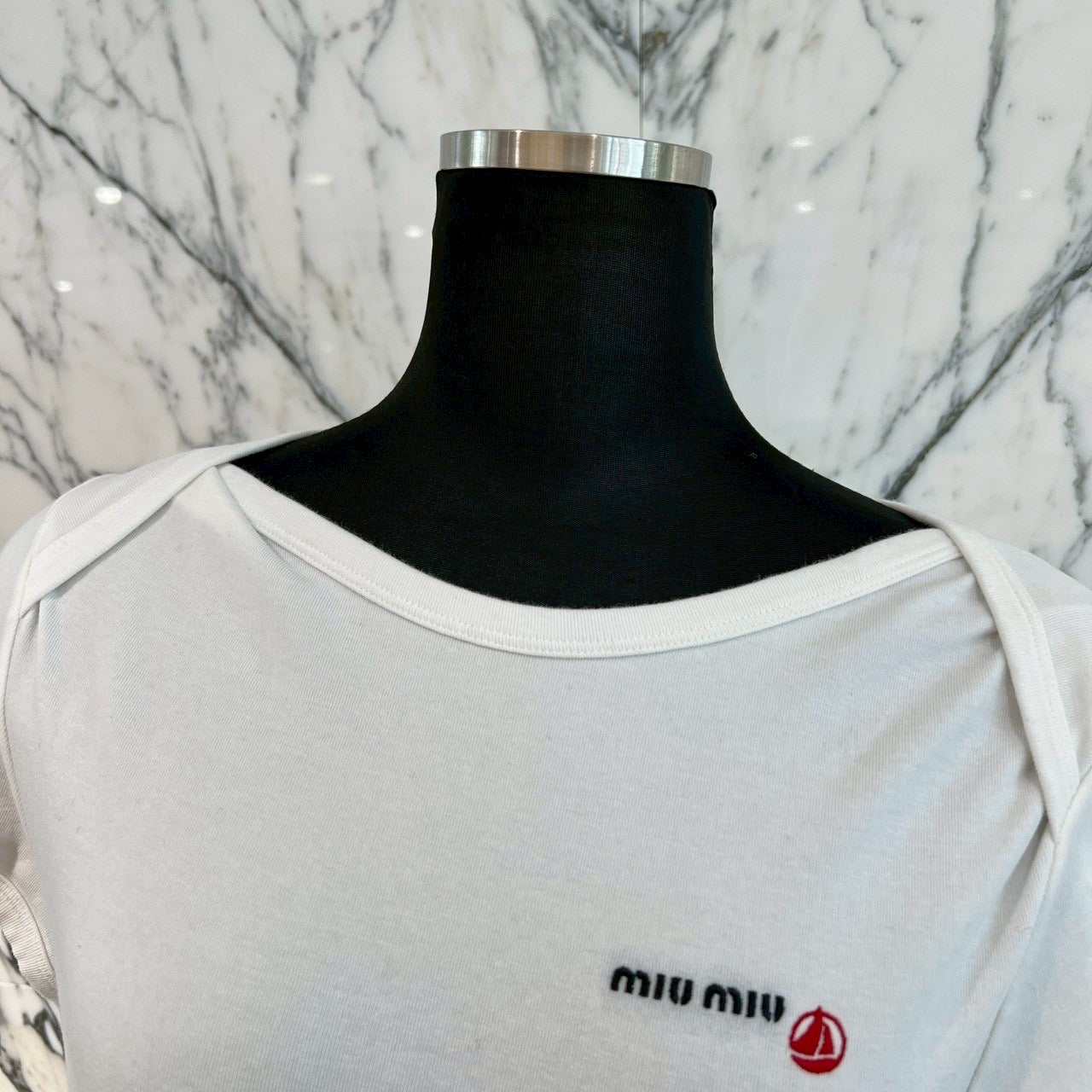 MIU MIU × PETIT BATEAU 2025SS Stretch Jersey Logo Embroidery Tee MJN568 S000 166H Size XS ミュウミュウ×プチバトー ストレッチジャージー ロゴ刺繍 Tシャツ サイズXS