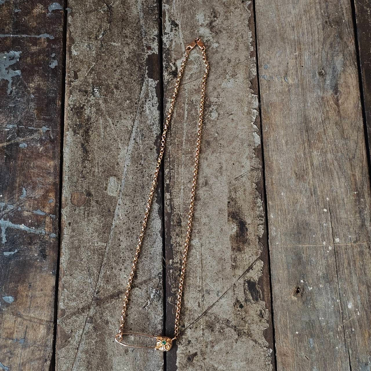 CHROME HEARTS 22K Safety Pin 1 Emerald Roll Chain Necklace Size 16 Inch クロムハーツ 22K セーフティピン 1エメラルド ロールチェーン ネックレス 16インチ