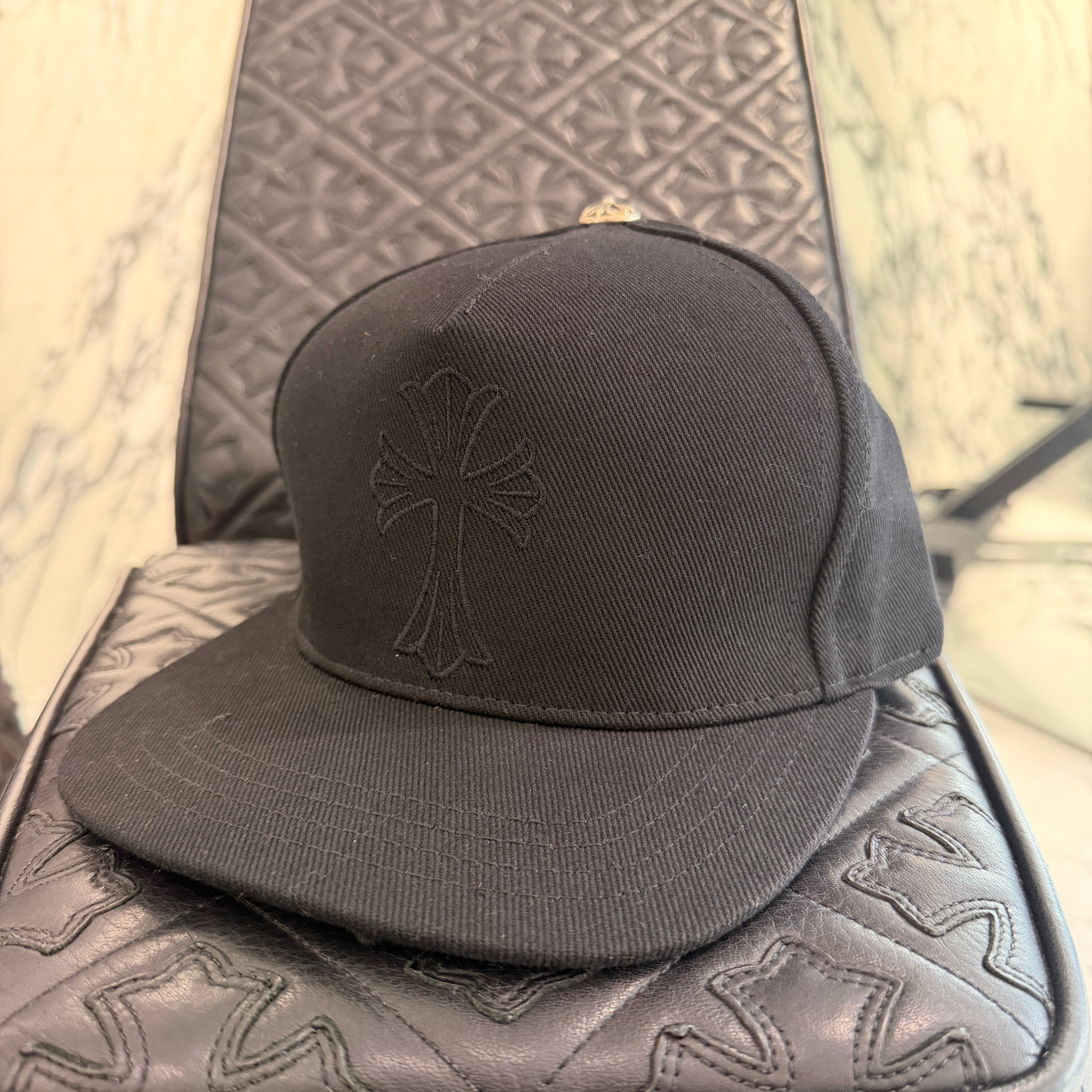 CHROME HEARTS Cross Embroidery Denim Baseball Cap Size ONE SIZE (53-60) クロムハーツ クロス刺繡 デニム ベースボールキャップ サイズONE SIZE (53-60)