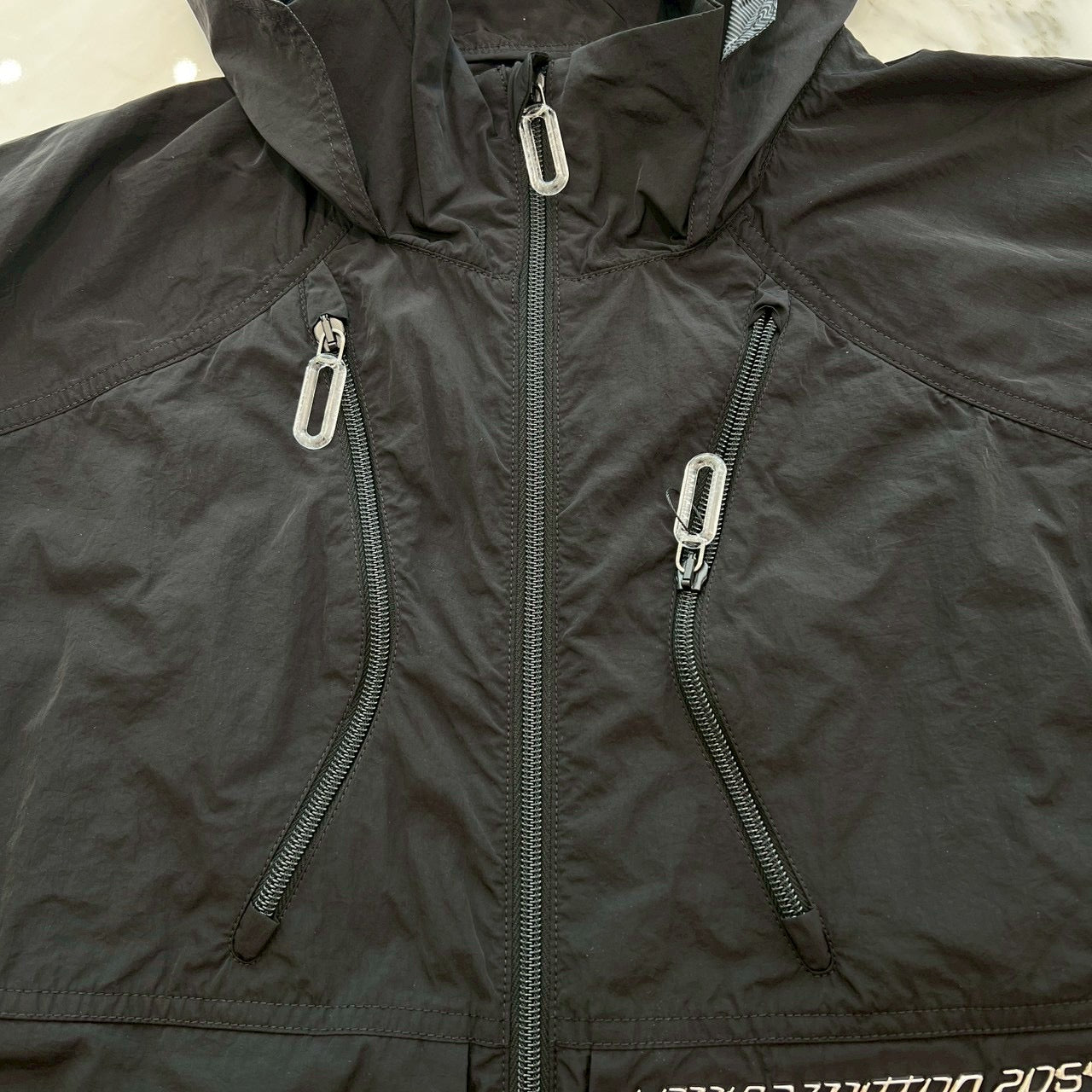 LOUIS VUITTON 2021SS LV2054 Nylon Hooded Zip Up Jacket HKB10W Size 46 ルイヴィトン LV2054 ナイロン フーデット ジップアップジャケット サイズ46