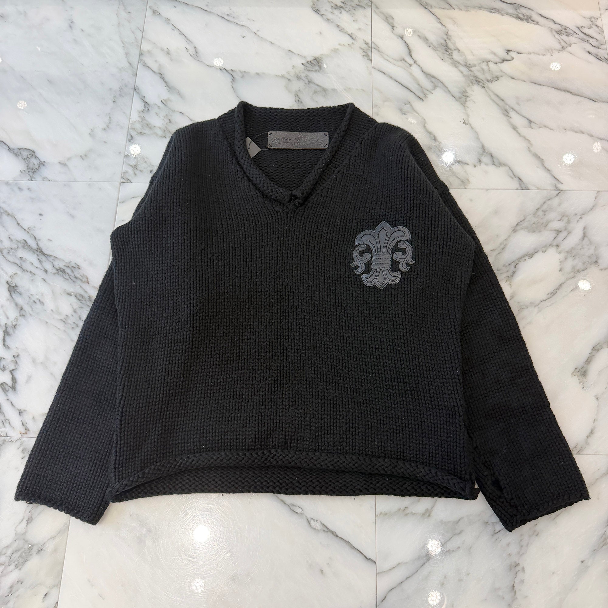CHROME HEARTS Y NOT BS Flare Leather Patch Cashmere Thumbhole Knit Sweater Size S クロムハーツ ド ワイノット BS フレア レザーパッチ カシミヤ サムホール ニット セーター サイズS