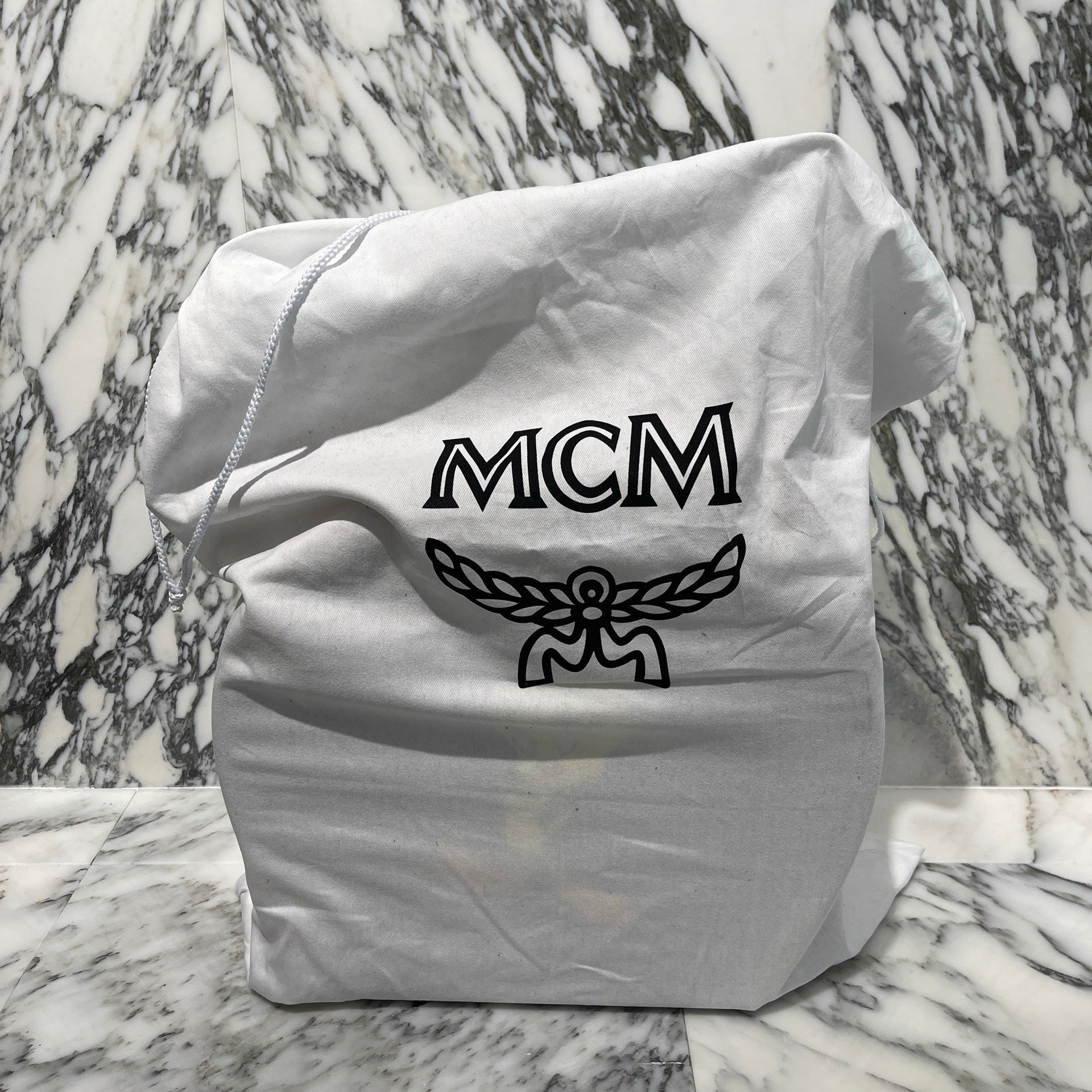 MCM × Looney Tunes 2022AW Hatbox - Visetos TRUNK エムシーエム × ルーニー・テューンズ トゥイーティー ハットボックス ヴィセトス柄 トランクケース