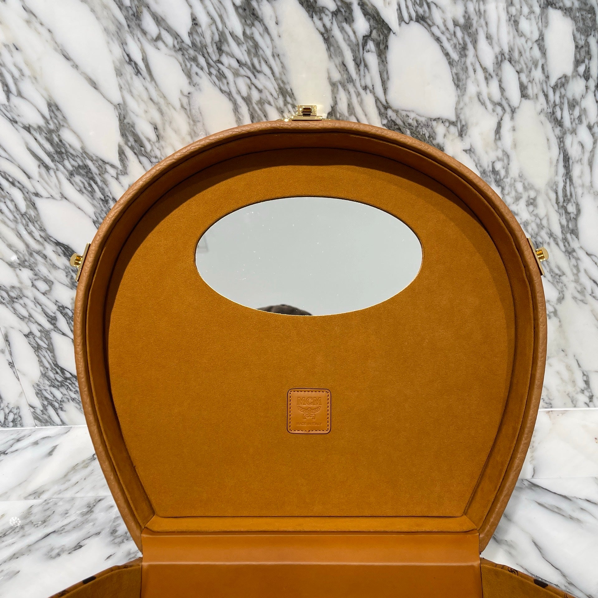 MCM × Looney Tunes 2022AW Hatbox - Visetos TRUNK エムシーエム × ルーニー・テューンズ トゥイーティー ハットボックス ヴィセトス柄 トランクケース